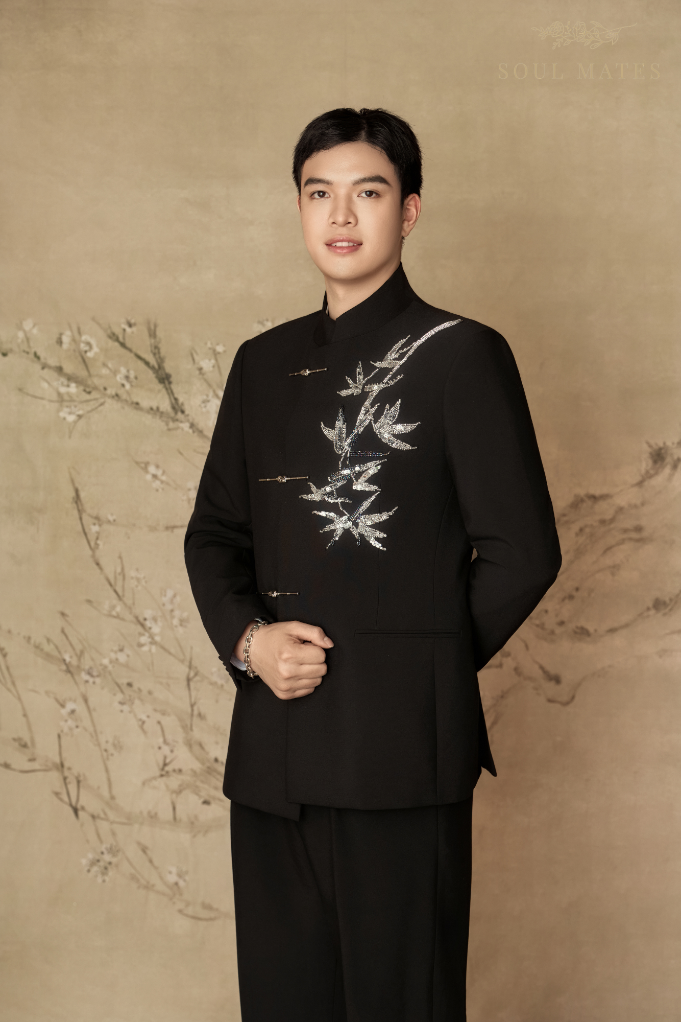 Modern Chinese Wedding Photography in Seattle - Soul Mates Bridal (19).png