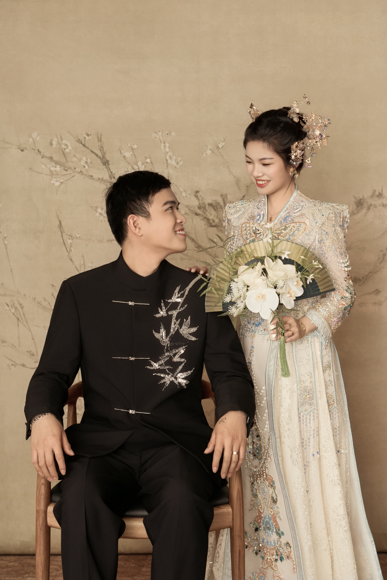 Modern Chinese Wedding Photography in Seattle - Soul Mates Bridal (9).png