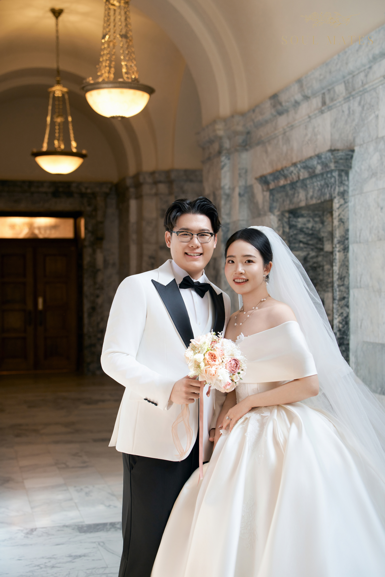 Wedding photography in Seattle - Soul Mates Bridal (4).png