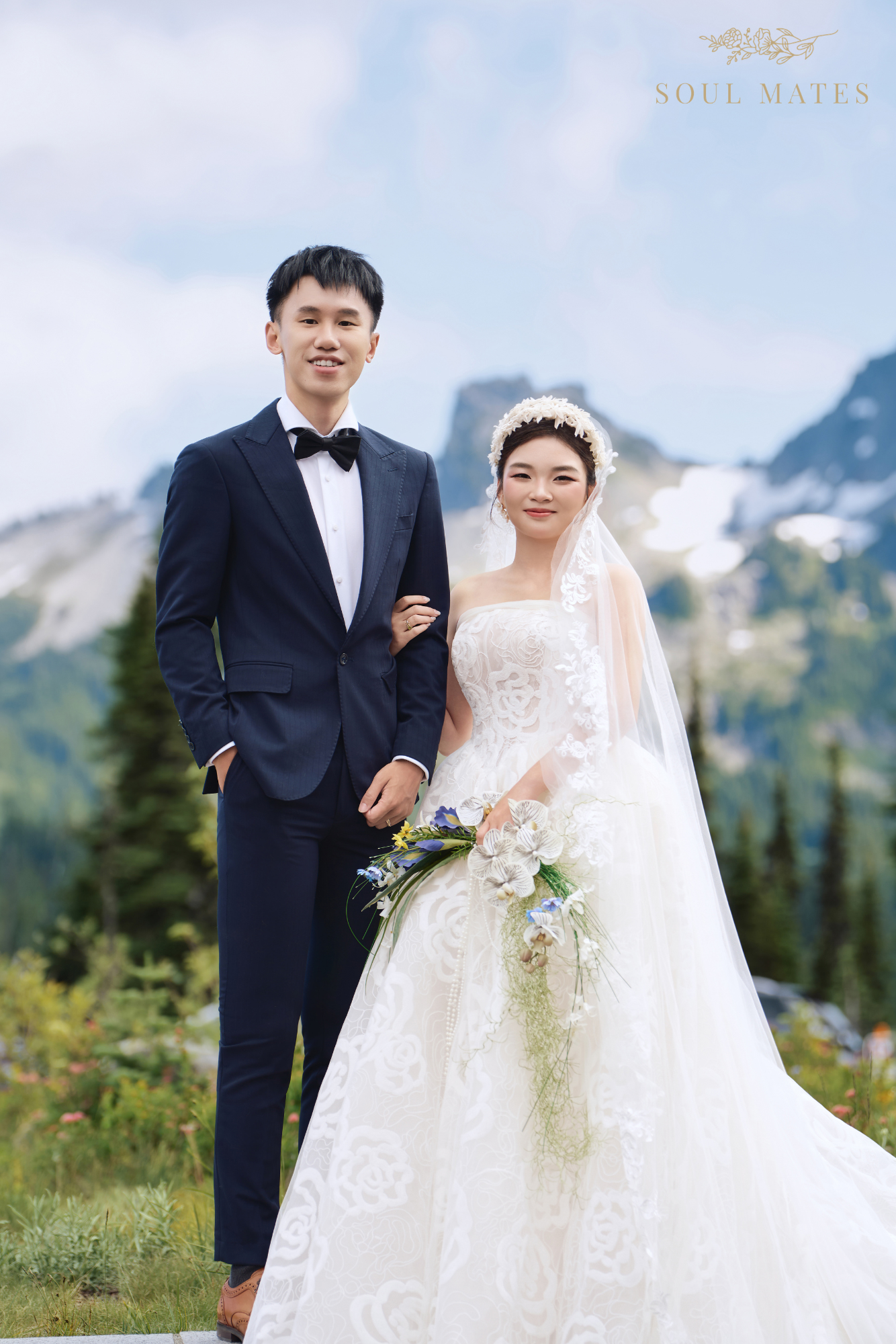 Wedding photography in Seattle - Soul Mates Bridal (1).png