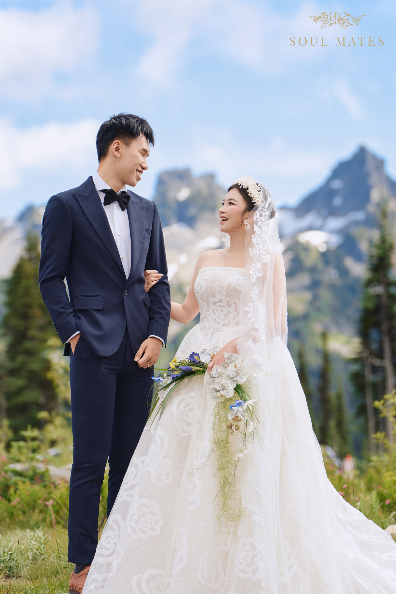 Wedding photography in Seattle - Soul Mates Bridal (2).png