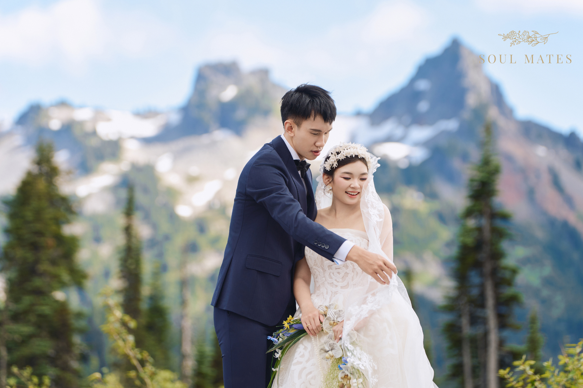Wedding photography in Seattle - Soul Mates Bridal (3).png