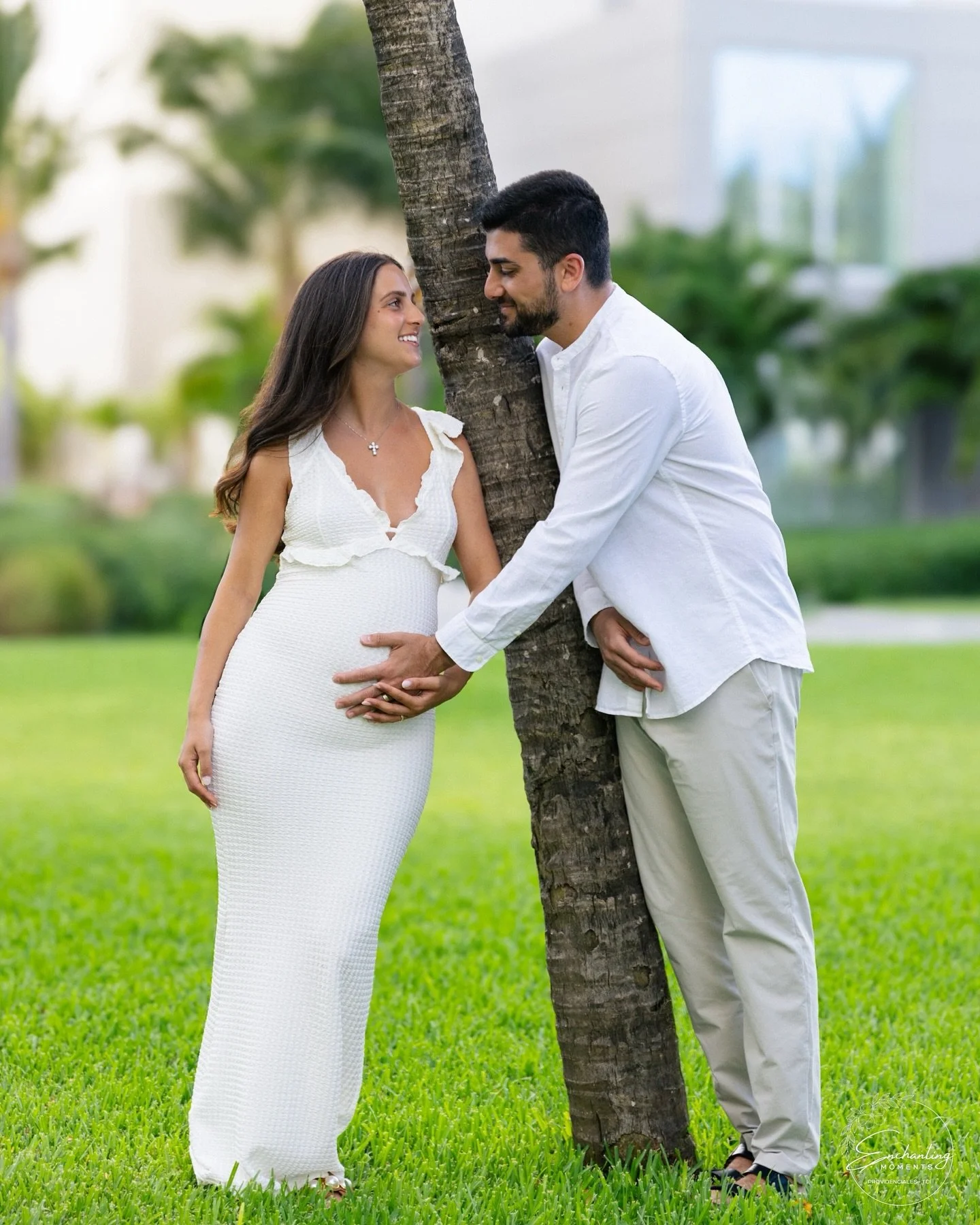 Documenting love and excitement at @ritzcarltonturksandcaicos 🌴💌

Book your beautiful babymoon shoot with us here on the island of Turks and Caicos 🩵

#turksandcaicosphotographer #couplesphotographer #maternityphotographer #babymoonphotography #tu