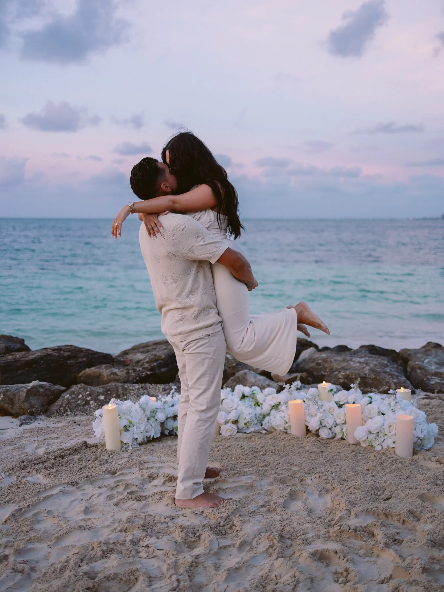 thomas + lucy 💍✨☁️

this simple, timeless and dreamy proposal happened at @rockhouseresort this weekend - and we captured every moment to perfection. congratulations to our sweet couple from Toronto Ontario! 
she&rsquo;s a fianc&eacute;e in Turks!! 