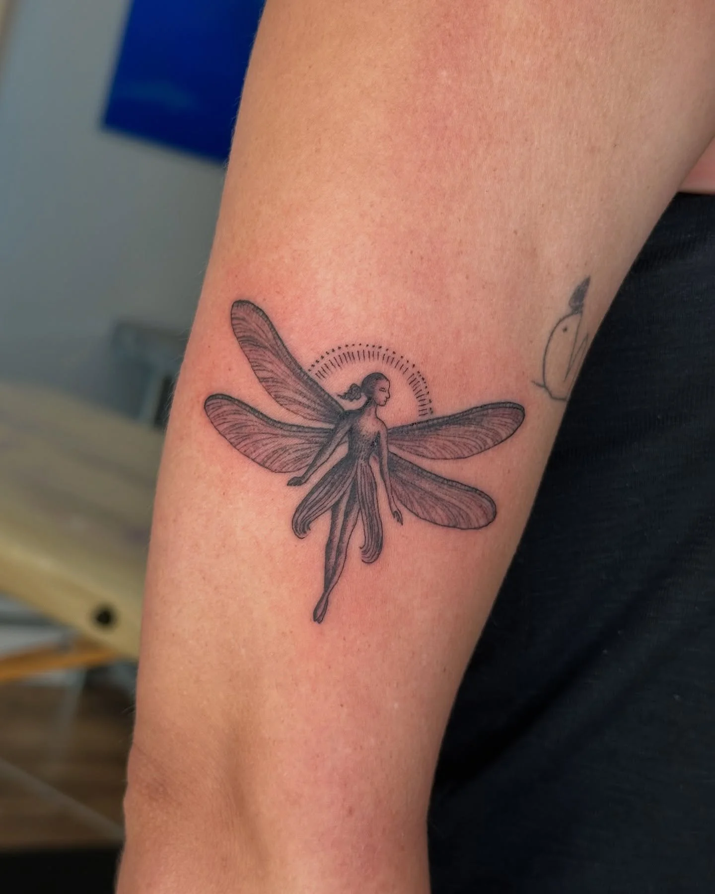 Fairy from my Million Reasons Collection ❤️
With customized hair!
Thank you so much I love tattooing my designs ❤️
Taking proposals for customs and booking flash
Www.FineLineWilly.Com
Xoxo
Adam