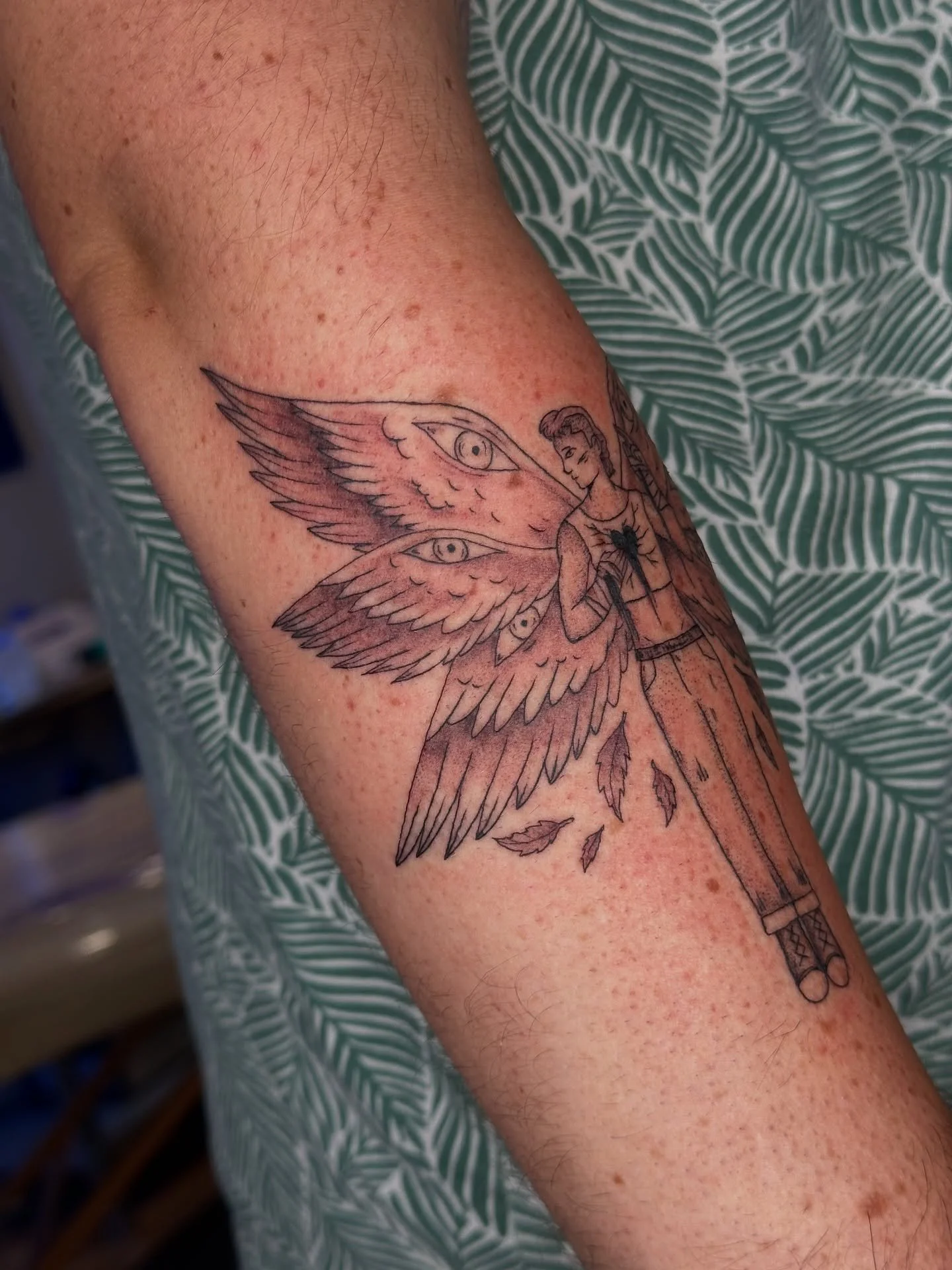 🏳️‍⚧️ Trans Angel 🏳️‍⚧️
🏳️‍⚧️ Trans people are beautiful, strong, and a huge part of my life. To all my friends and clients who are trans women, trans men, intersex and non binary folks— thank you. I love you.
🏳️‍⚧️Thank