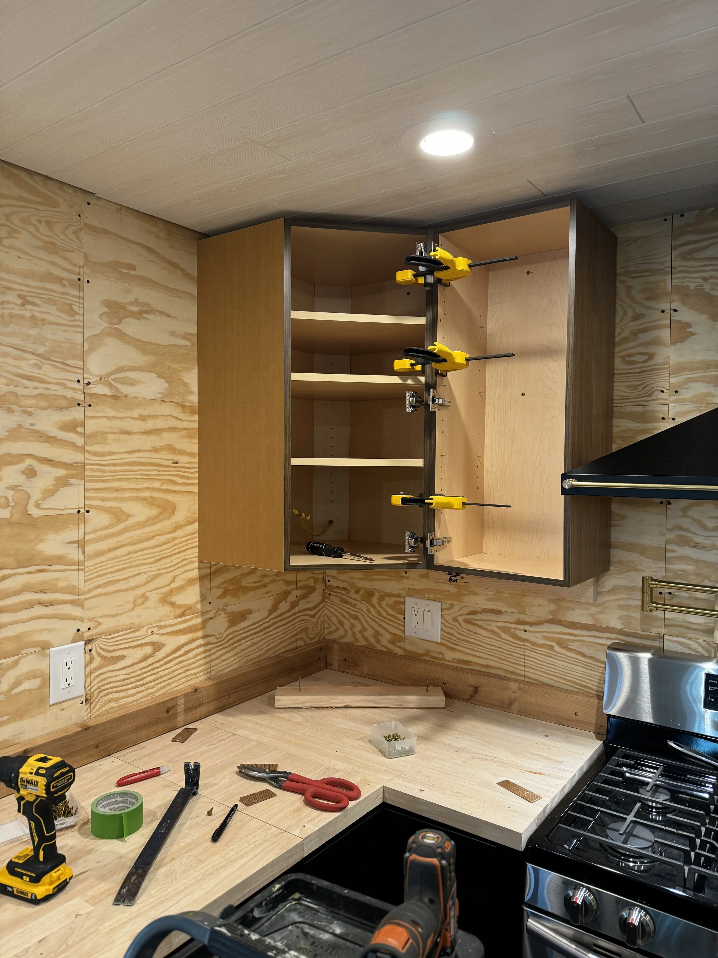 Clamp 'em up tight, and screw 'em together.  Solid. 