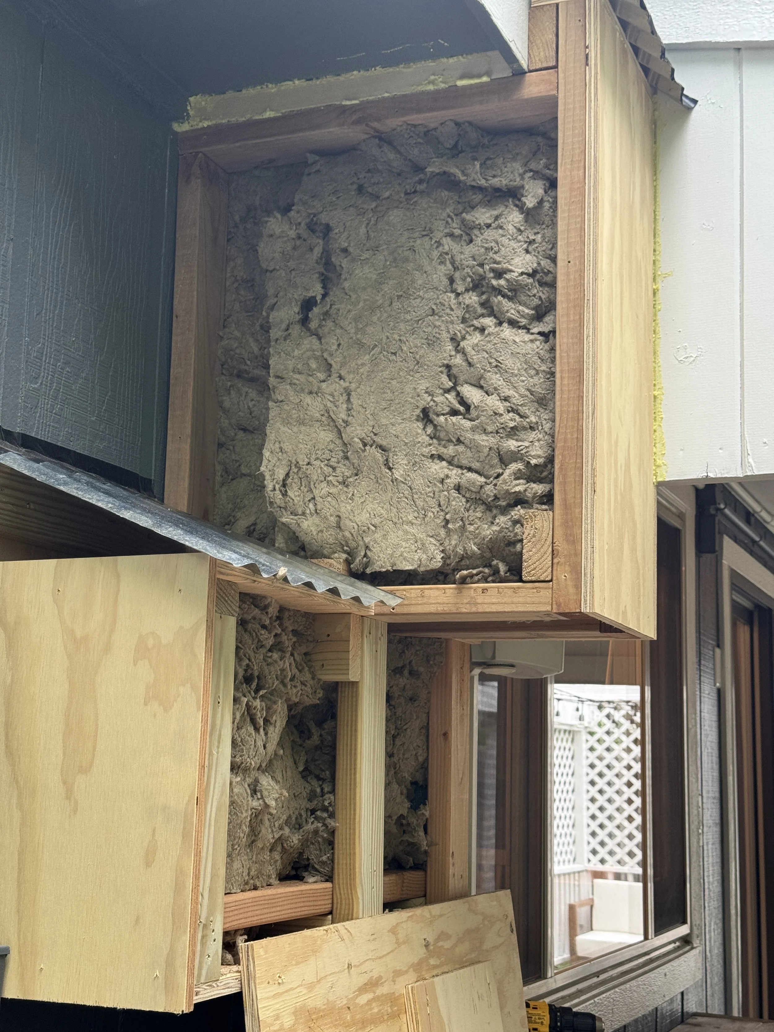 I also finished insulating the inside of the outside drain line housings...