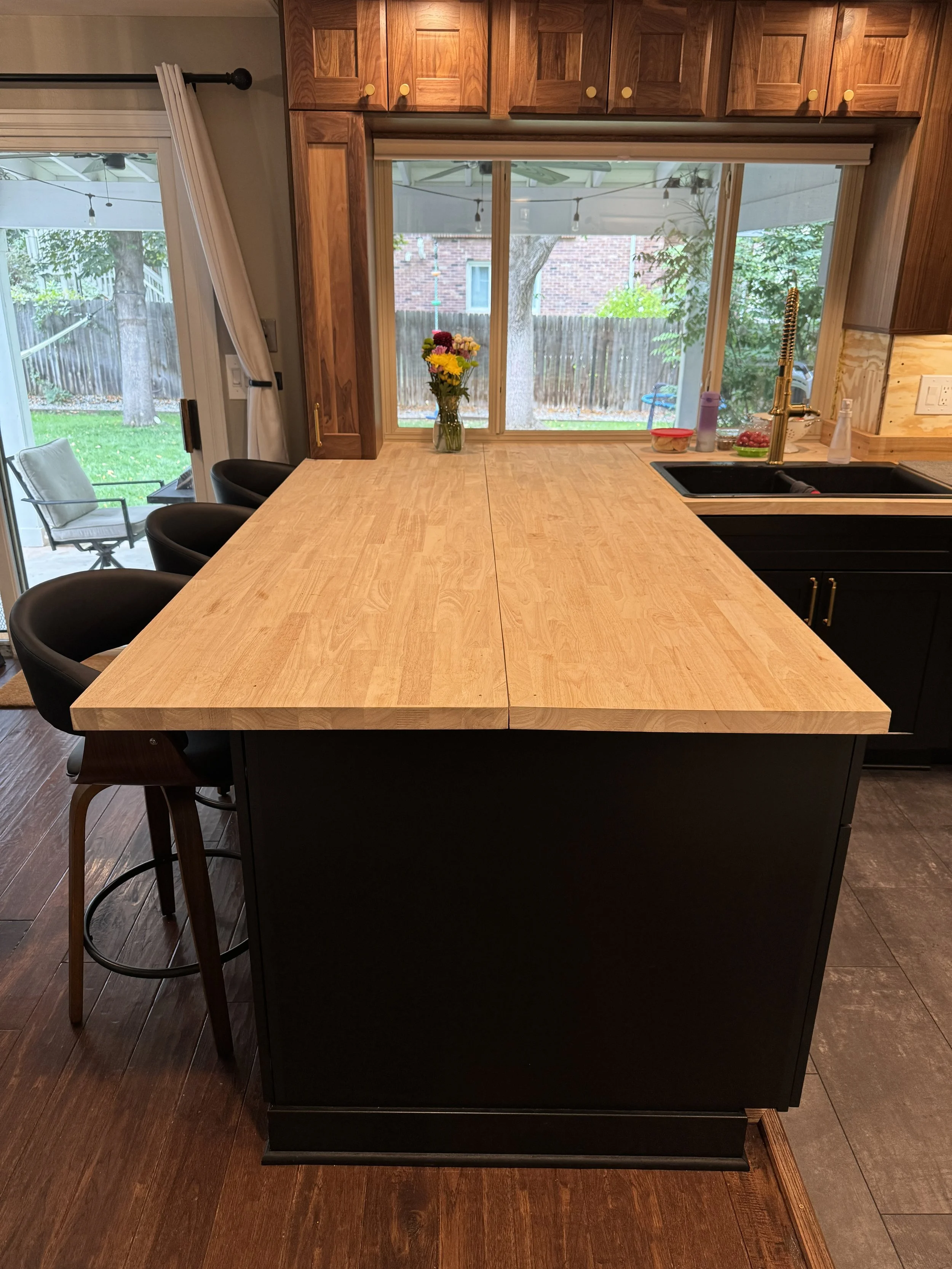 Getting there... now we just had to wait for the countertops to be fabricated and installed!