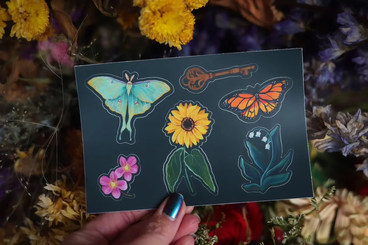 New Sticker Sheets Available Next Week ✨️🌻

#stickers #natureart #butterflystickers
#sunflowersticker
#gouacheart #watercolorart