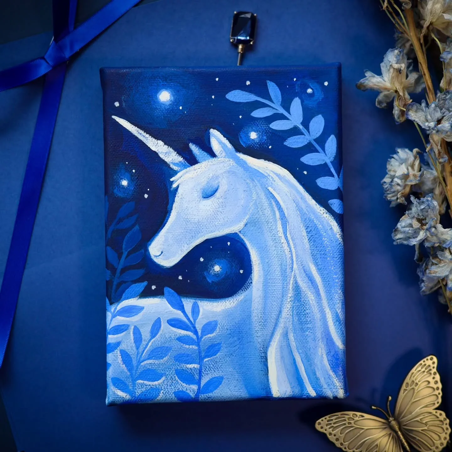 Sleepy Unicorn 🦄 
.
.
Lovin' all this blue, it feels very serene and peaceful 💙
.
Hahe you ever seen the movie called The Last Unicorn? It's a movie I watched long ago and has stuck with me even as an adult! It's a good movie, but also so strange! 