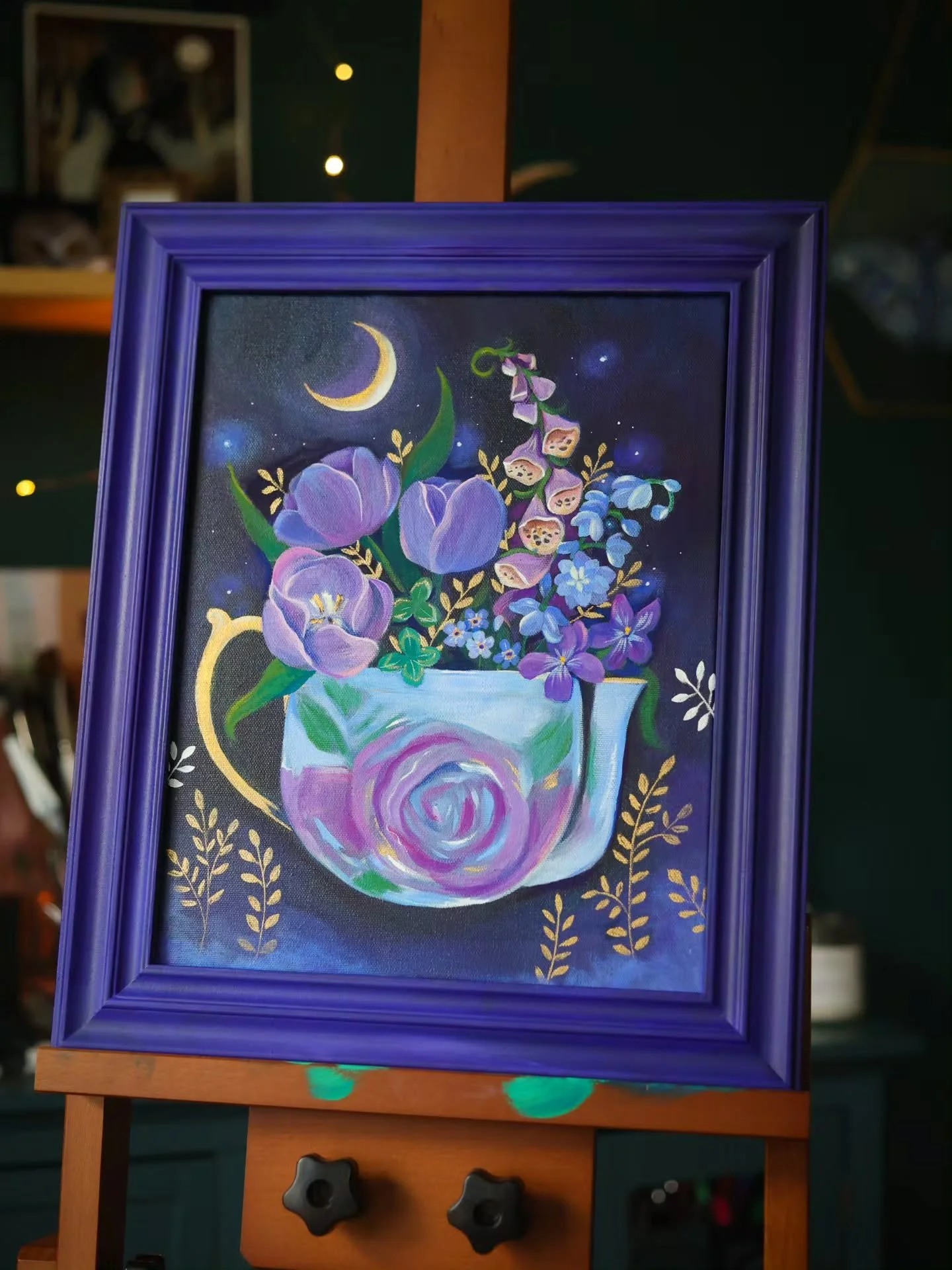 How a Painting is Born✨️
.
Swipe to see progress images, sketches and my moon inspo photos for the color palette and moon glow for this magical painting! 
.
🌸🌷🌙
.
#tulippainting #teapot #magicteapot #teapainting