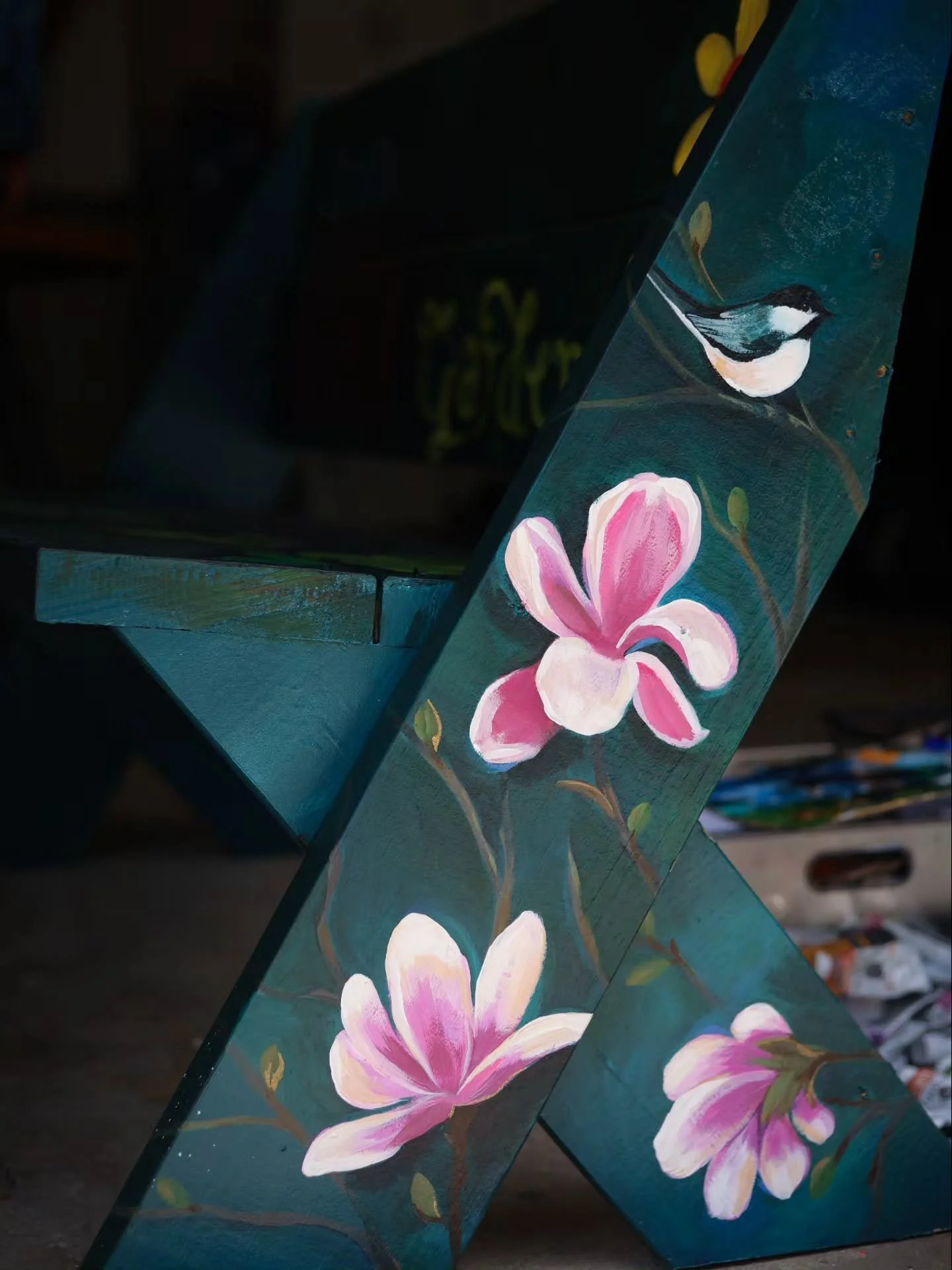 Michigan City bench design update. ✨️

 It&rsquo;s been really fun (and tricky) to paint so far because of the perspective, angles, and not-so-smooth surface. But it&rsquo;s working out and looking pretty cool so far!

 My theme, Brincka Cross Garden