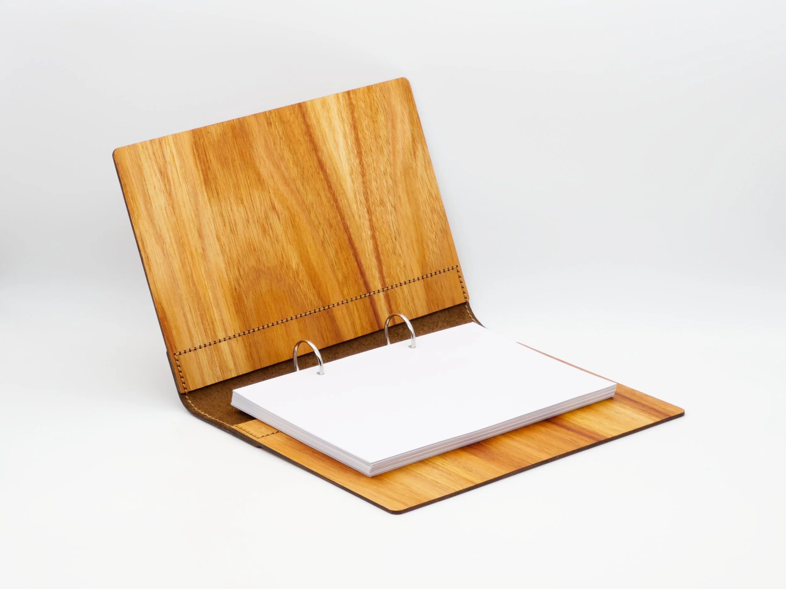Kangaroo Leatherbound journal with pages