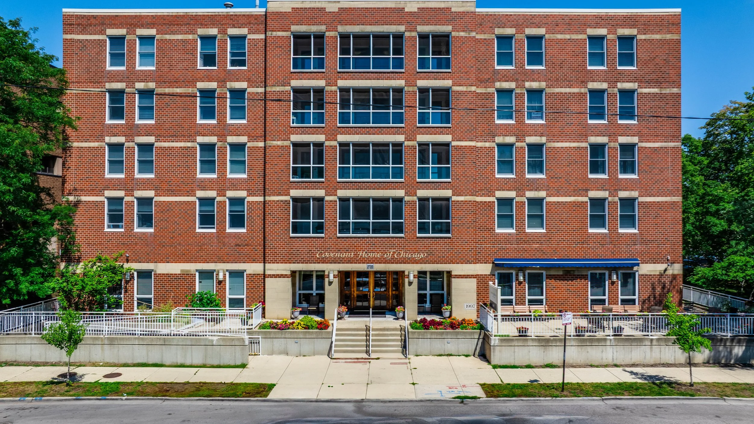 2720-W FOSTER AVE-150.jpg (Copy) (Copy)