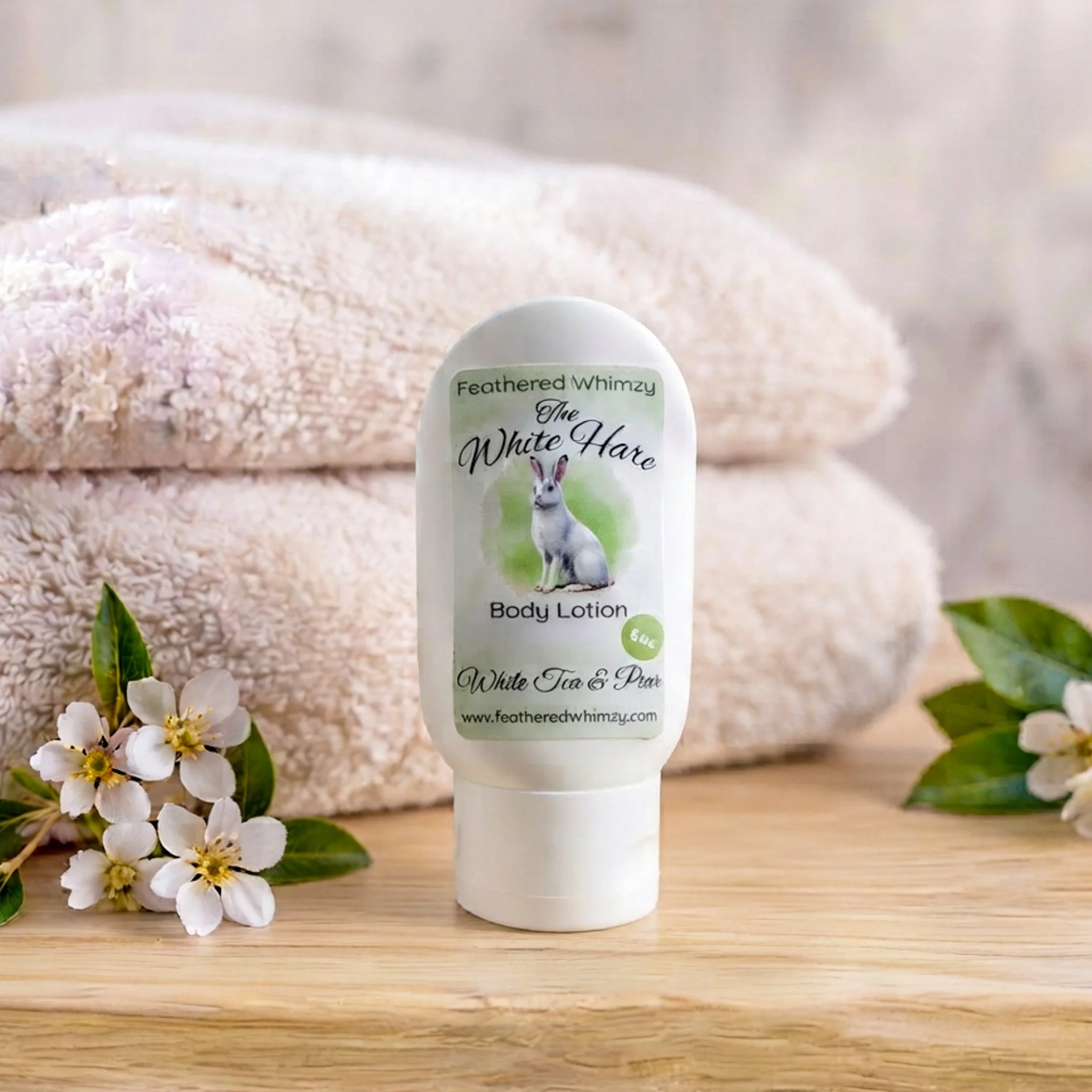 the.white.hare.white.tea.pear.body.lotion.jpg
