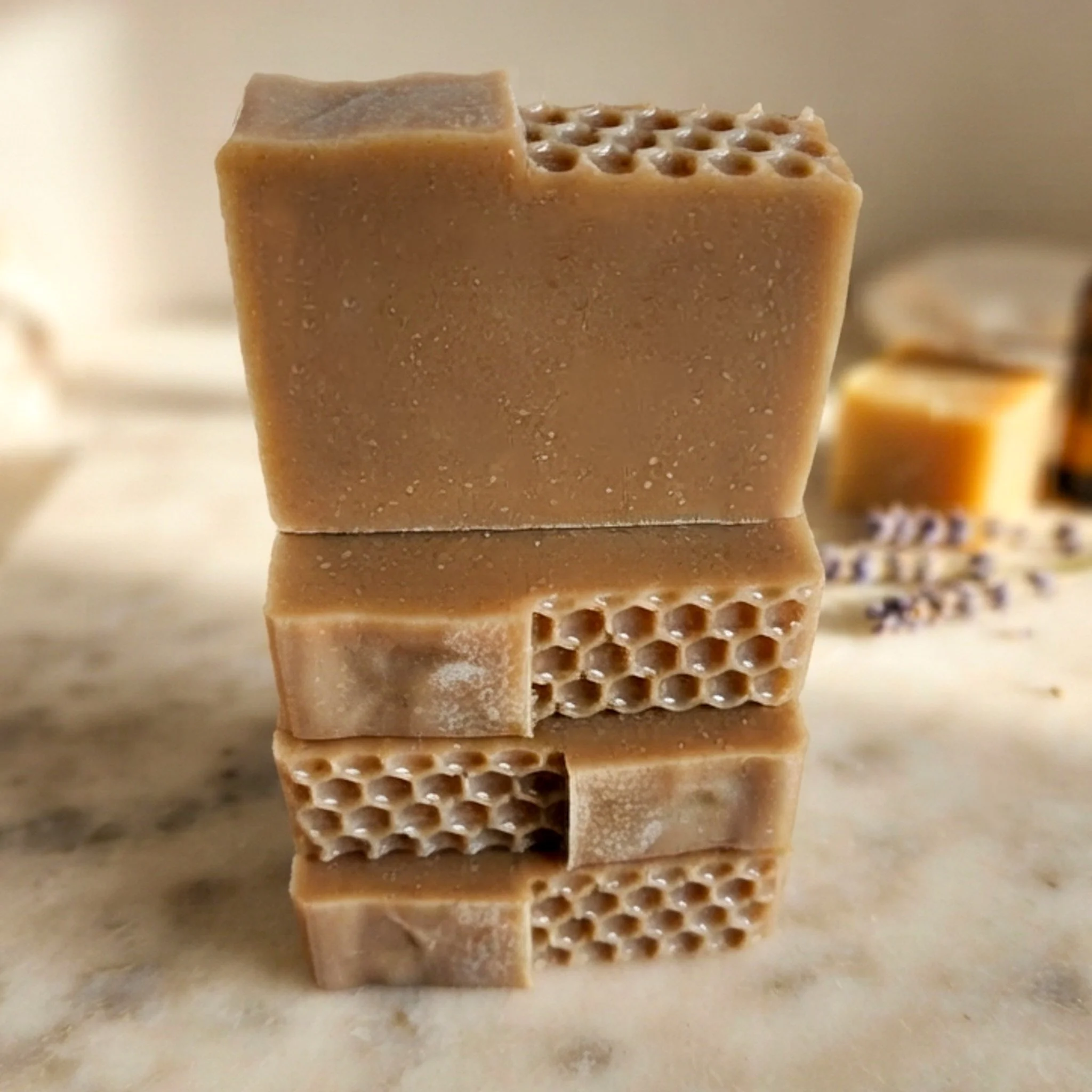 the.pure.honey.and.tallow.soap.bar.unscented.uncolored.jpg