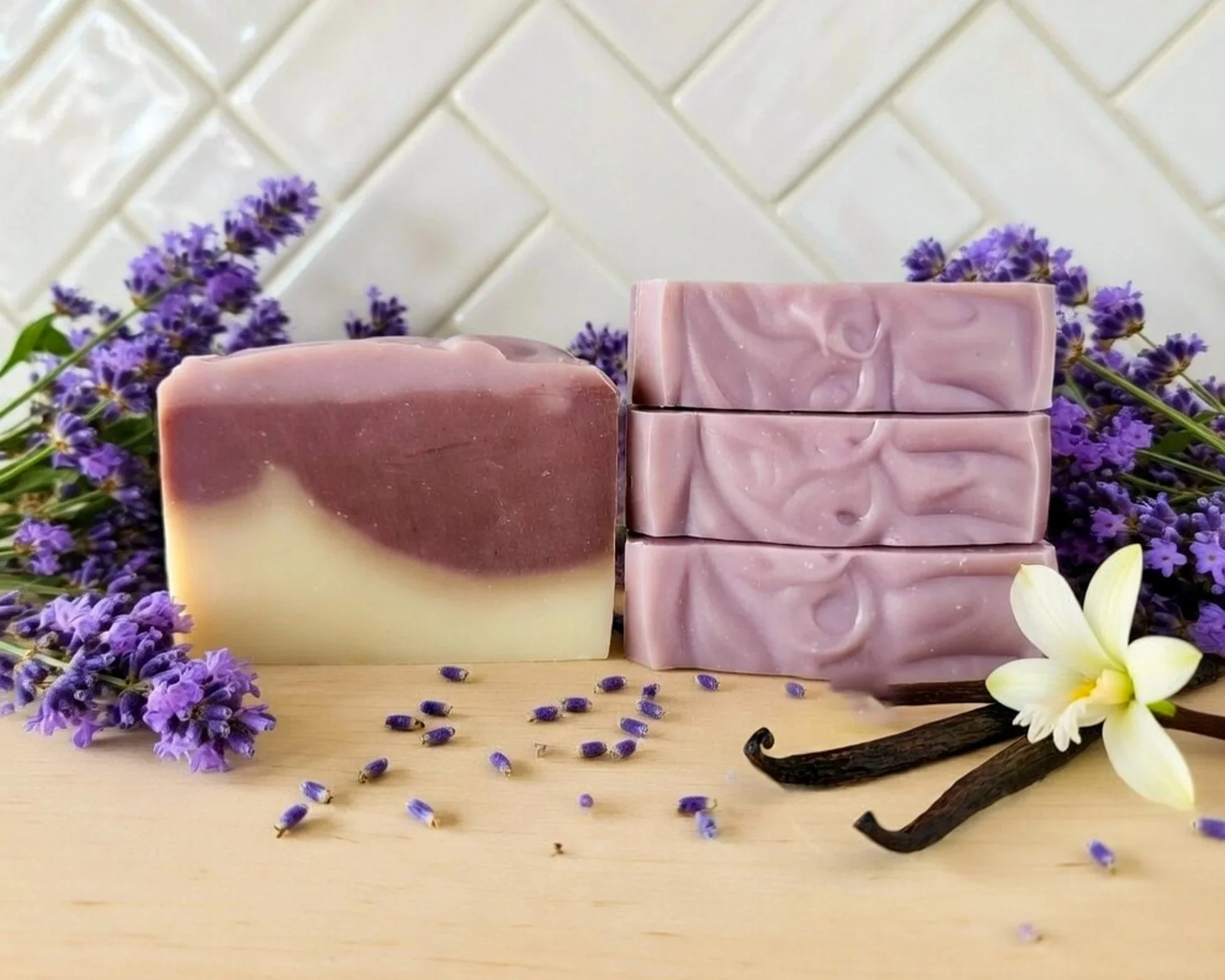 lavender-vanilla-tallow-soap-bar.jpg