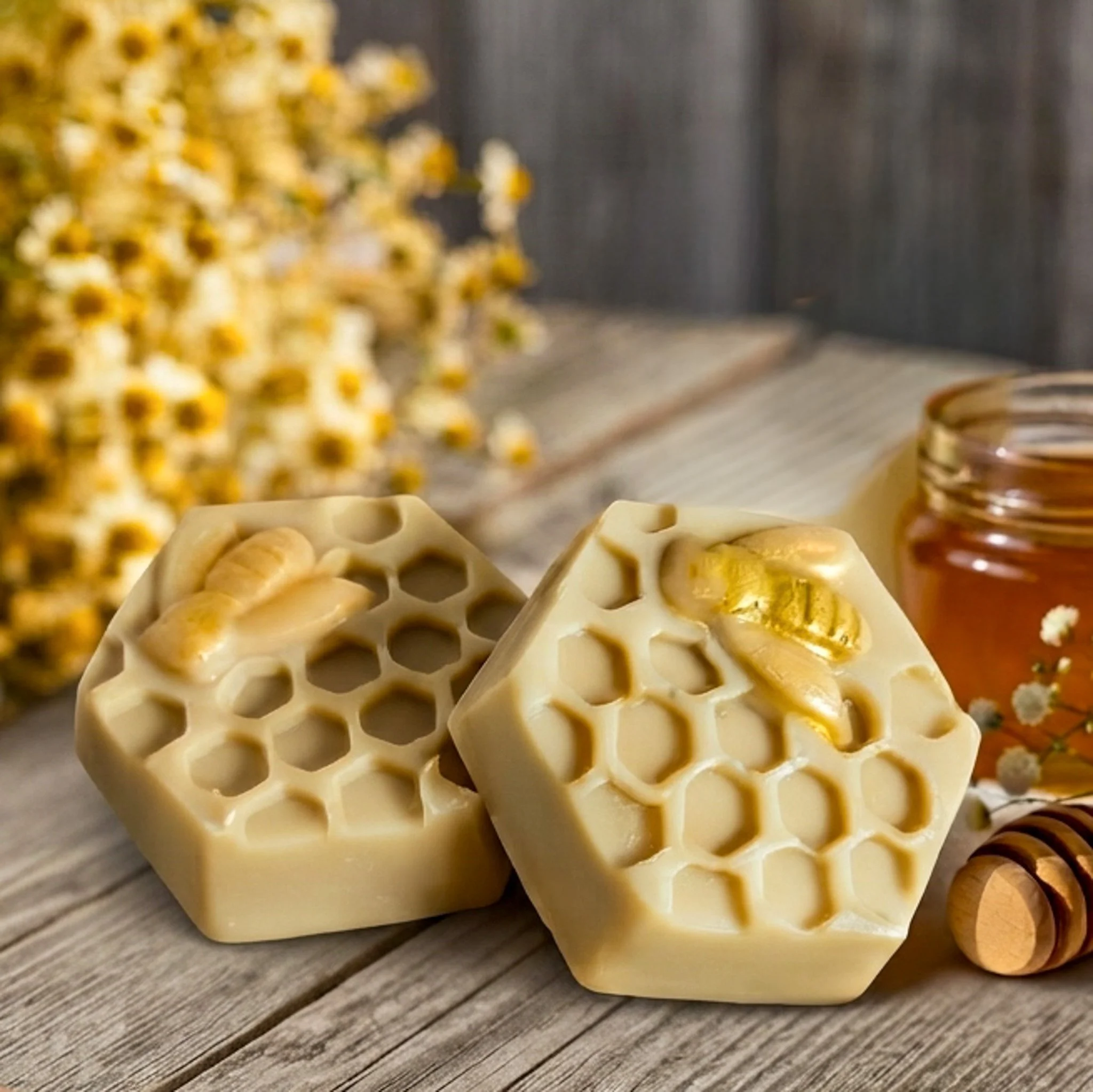 The Fat Bee - Oatmeal, Milk & Honey  Mini Bee Soap Bar