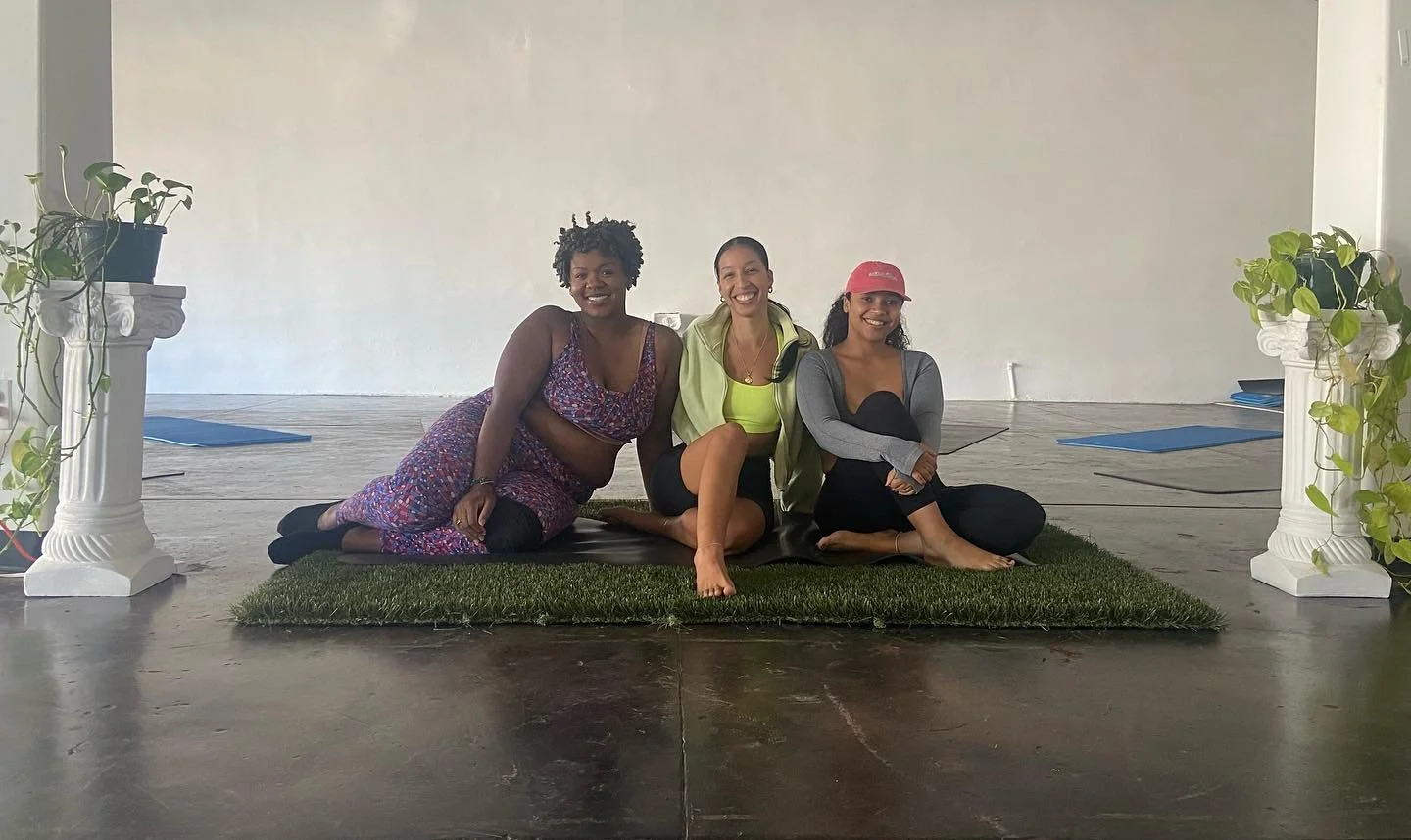 #TodaysYogaSquad S/o to @afroyogabyangie for coming through with a much needed and delightful #yogaflow see y&rsquo;all next Tuesday