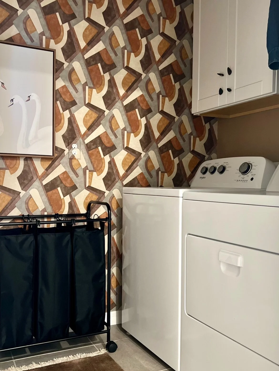 Let&rsquo;s revisit a home makeover from the past. Which one would you like more details on? 

The laundry room that had no storage? The builder didn&rsquo;t even include a wire shelf. Everything sat on the floor. 

or

The guest bedroom + home offic
