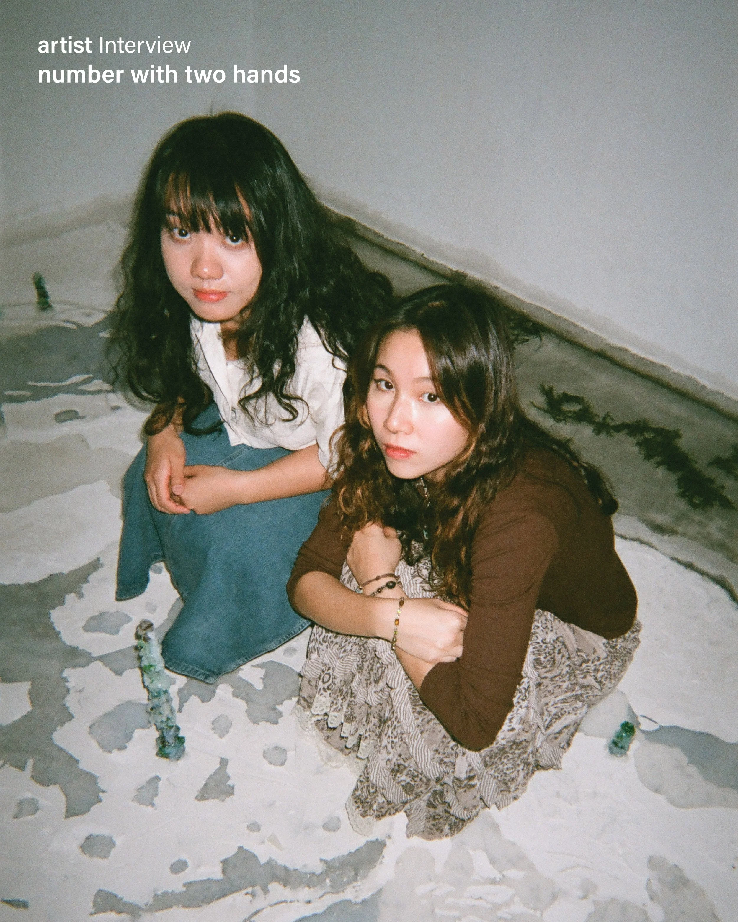 專訪徐嘉儀 梁焯螢 • number with two hands