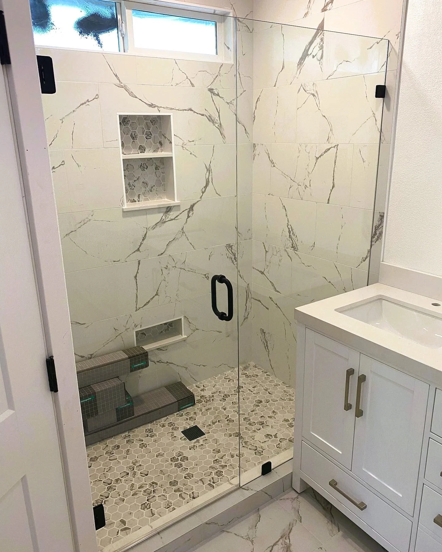 Frameless Glass SHower Door1.JPG