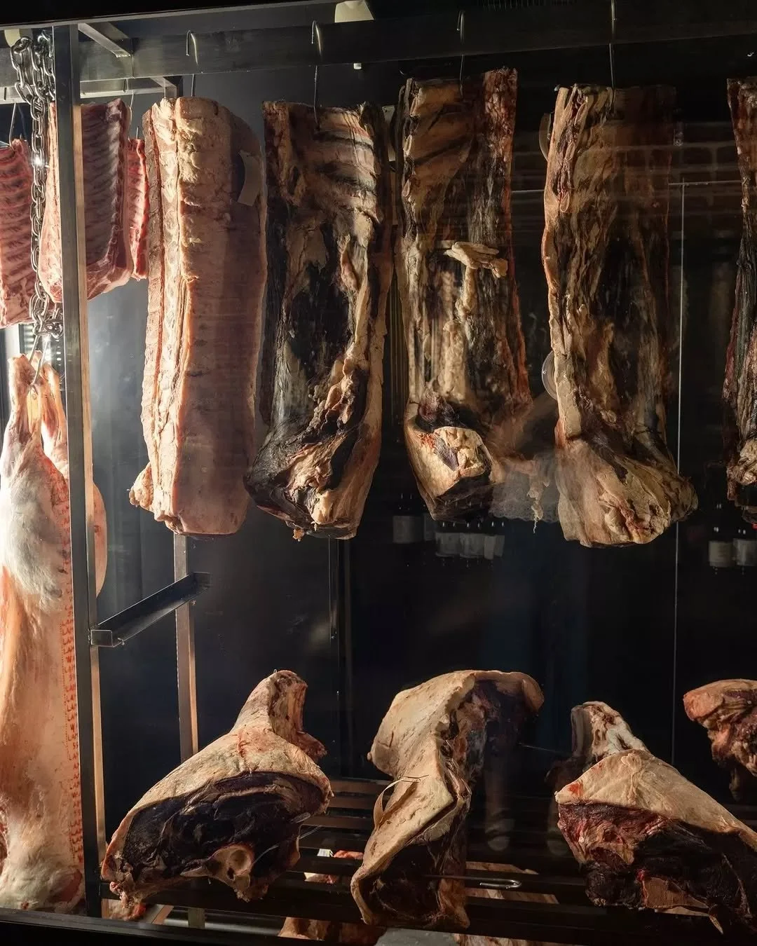 DRY-AGED MASTERCLASS 🥩🔥with @cheflawsie
 
Fallow invites all meat lovers to our final instalment of Dry-Aged masterclass. Come and celebrate the craft behind exceptional dry aged steak with Chef Stuart Laws. 

Begin with a cocktail, some canapes &a