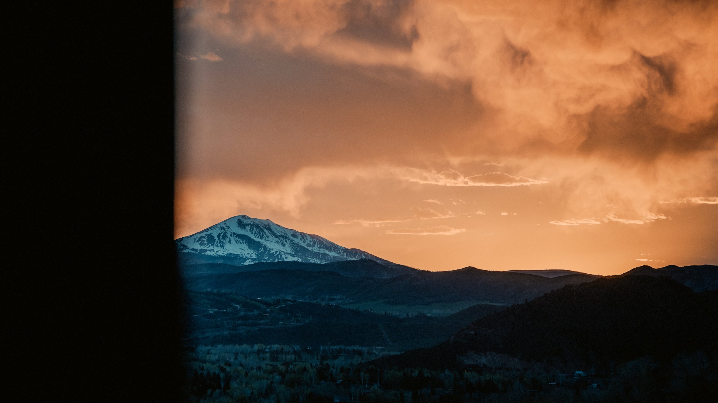 aspensunsetwindow.jpg