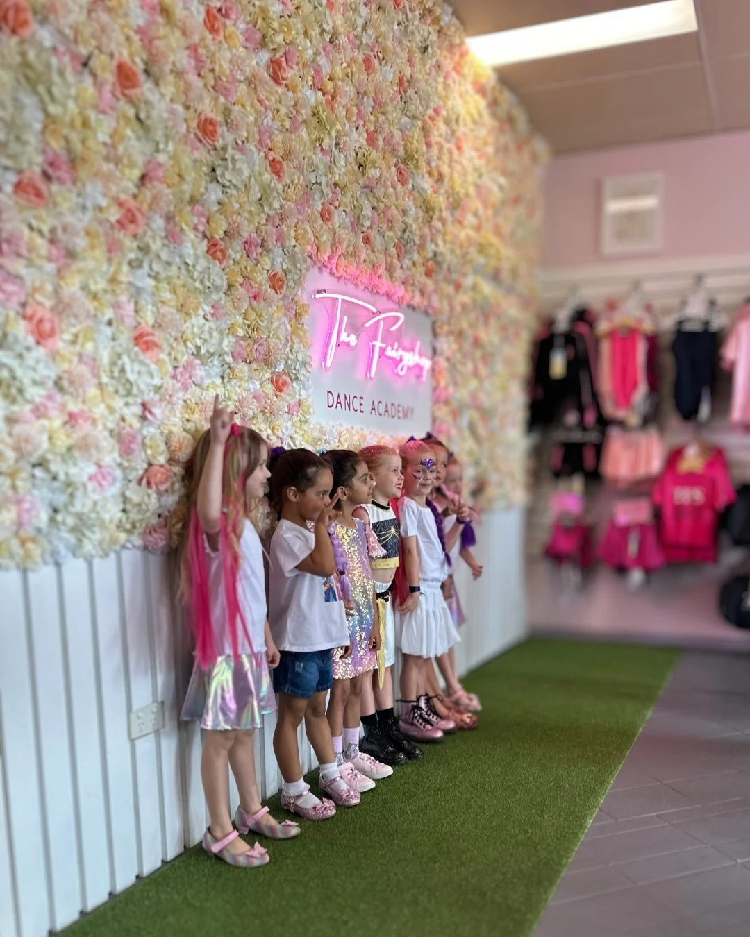 🌸 A huge thank you to everyone who came and supported our Spring Holiday Programs! 🧚‍♀️💖
 Your smiles, laughter, and fairy magic made this season truly unforgettable✨🌷
💻Www.fairyshop.com.au
📧joondalup@fairyshop.com
📱(08)93000196
 #thefair