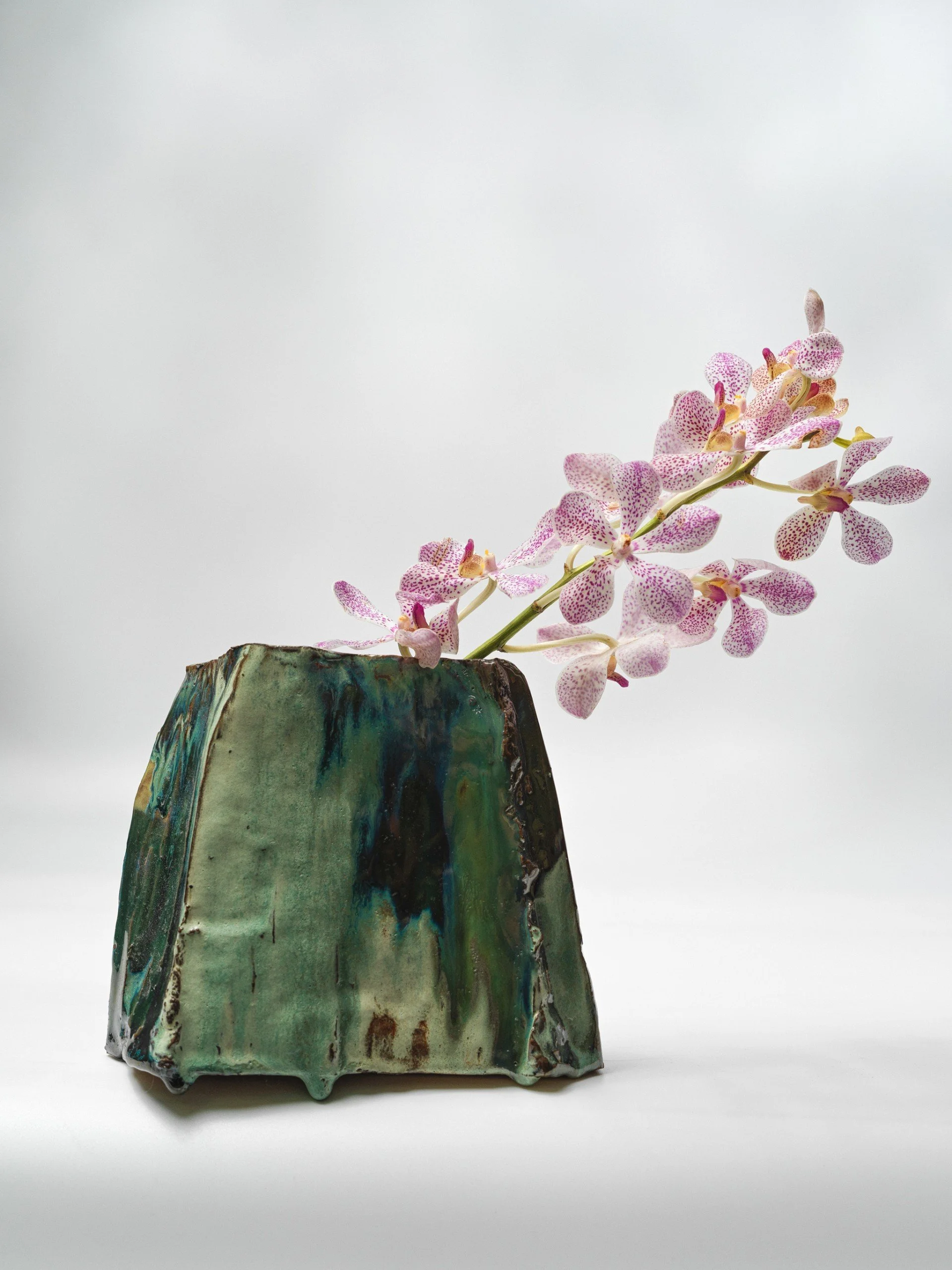 Glazed black stoneware glaze