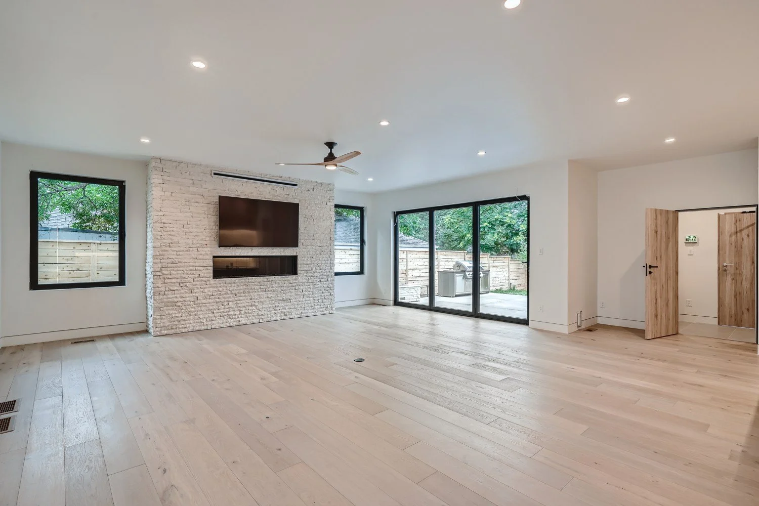 2521 Quitman Street Denver CO - Web Quality - 012 - 16 Family Room.jpg
