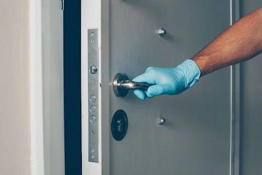 24/7 Emergency Locksmith in Phoenix: What to Do When You’re Locked Out