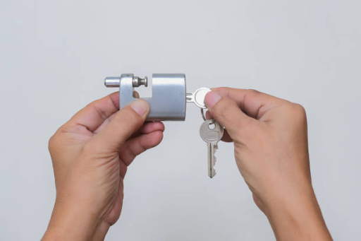 Why Phoenix Lockout Services Are a Lifesaver During Late-Night Emergencies