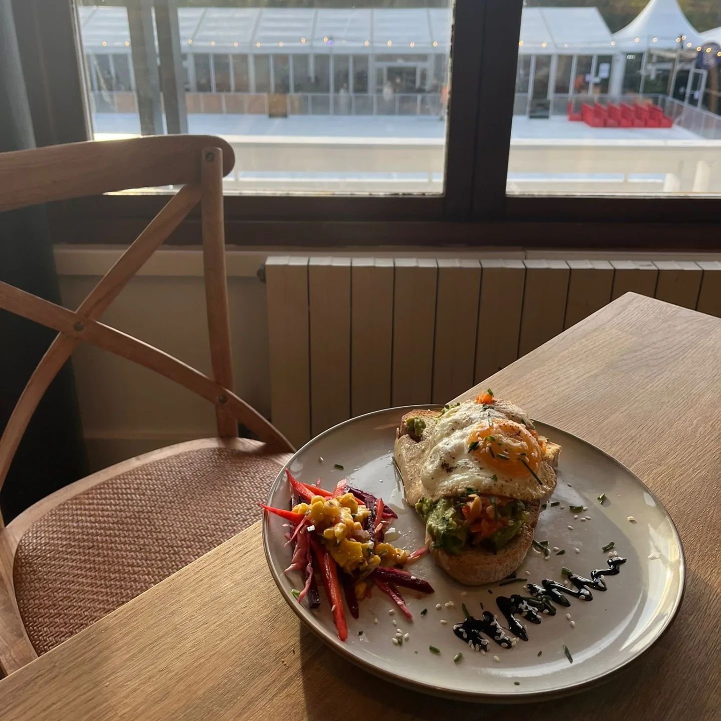 ❄️ Lunch with a festive view ❄️