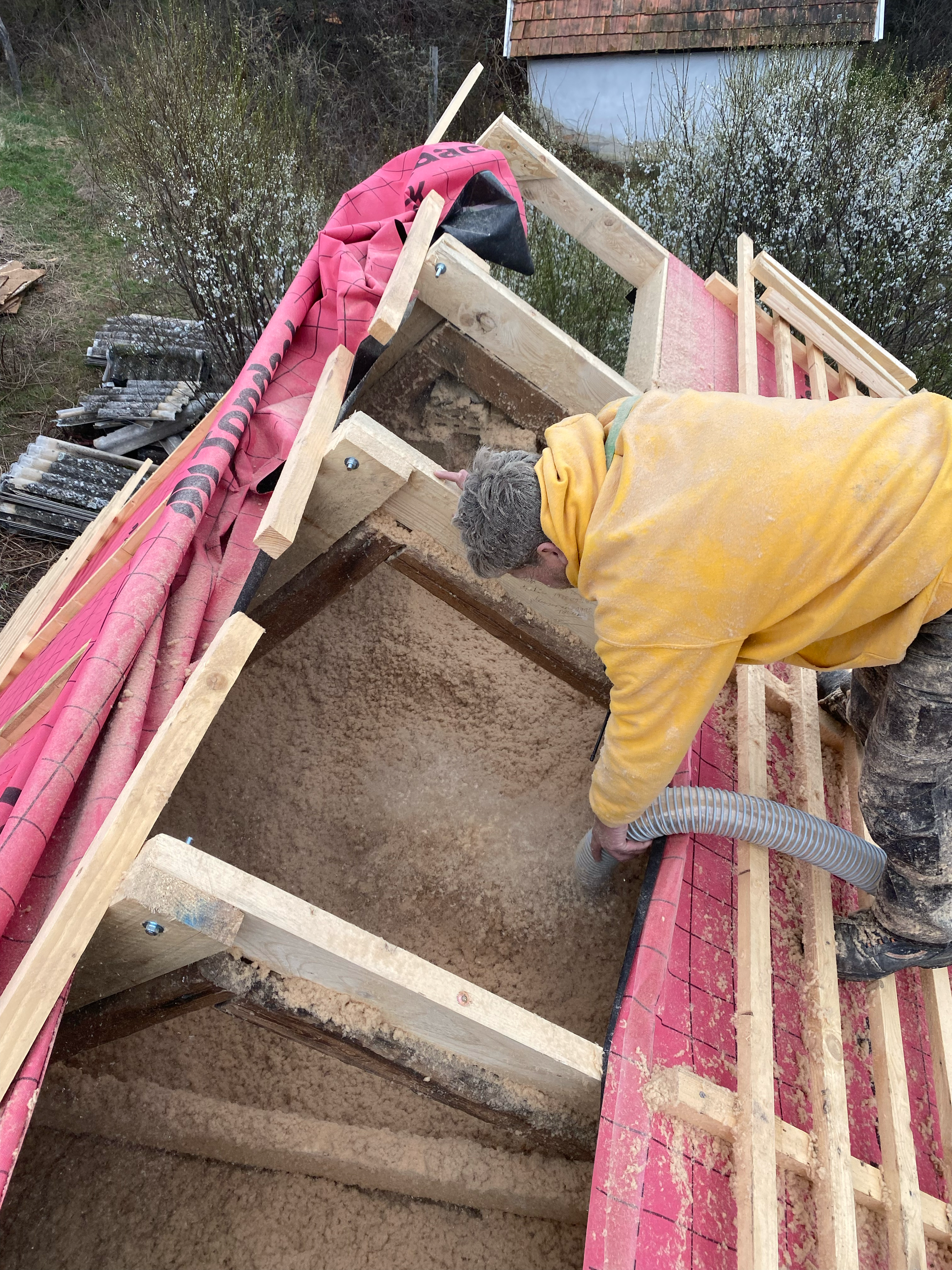 A farost hőszigetelés befújásának folyamata