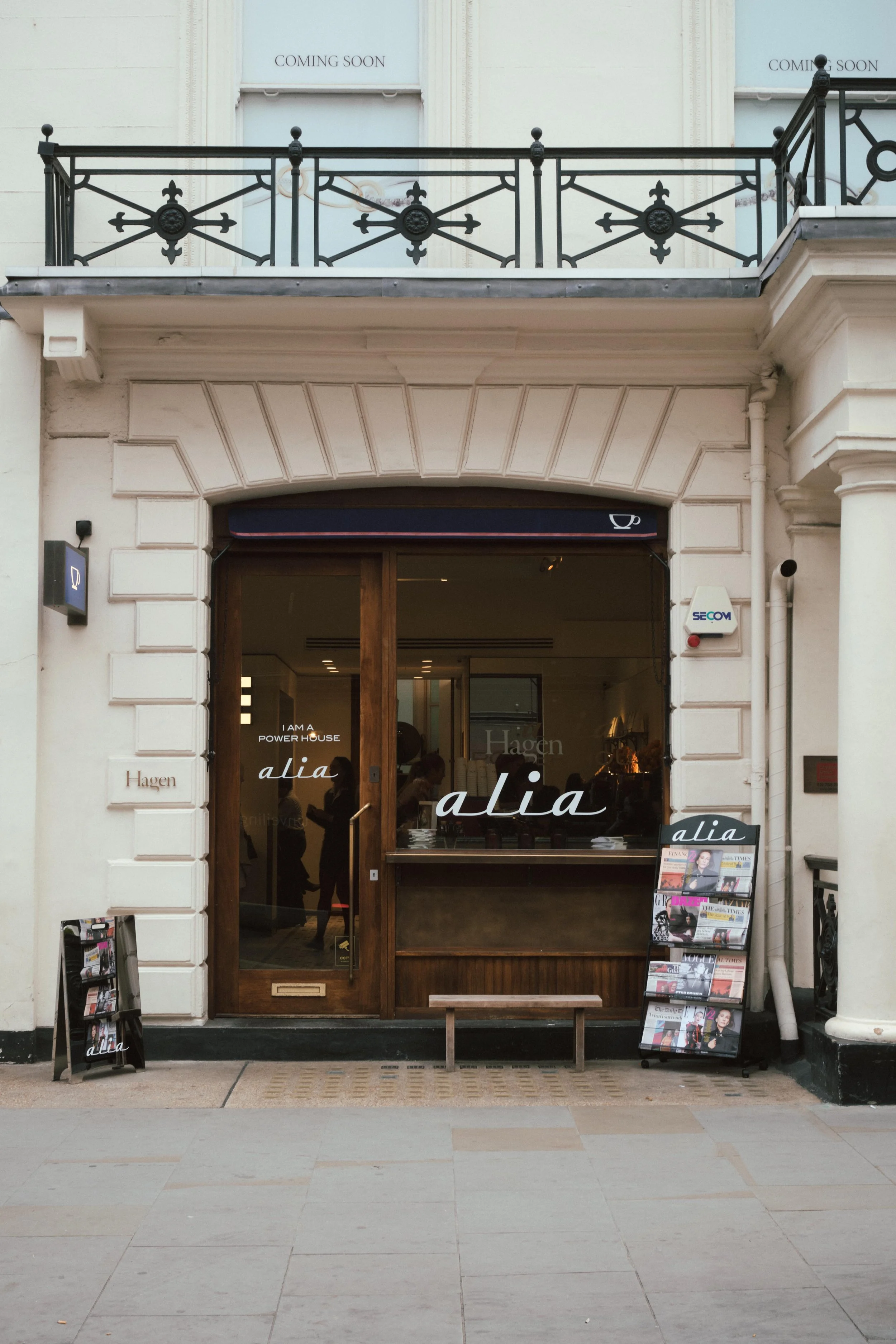 DSCF2300 (1)-min.jpg