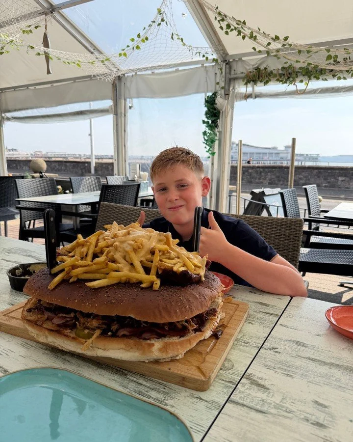 A few recent favourites from the Nick&rsquo;s camera roll📸❤️

The sunny terrace days, cocktails on the table, food coming out fresh, seafood boils, burgers, steaks, busy tables and those little in-between moments that just feel like Nick&rsquo;s.

A