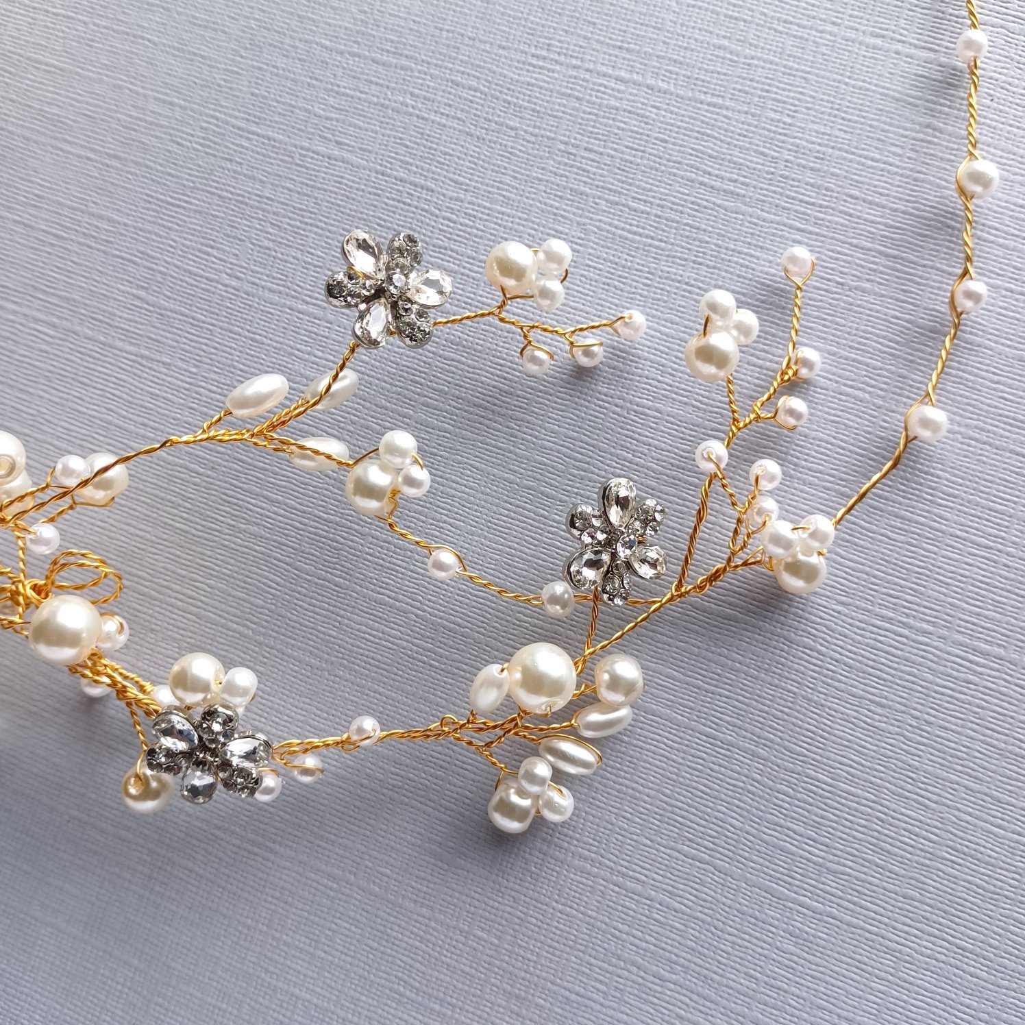 Ivorywhite+creamwhite+pearl+bridal+hair+vine-20250622_112530-SSLY-Diamante-flower.jpg