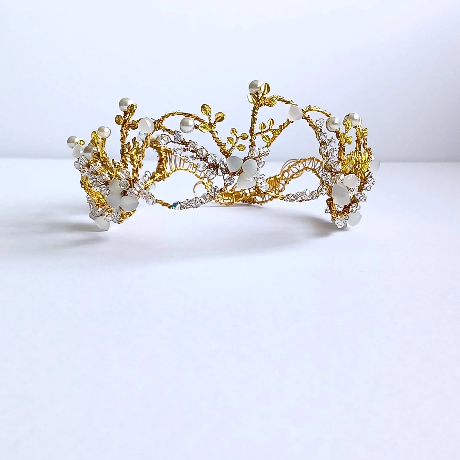 Moonstone+sparklingcrystal+bridal+wedding+crown+handmade+by+BeadyBrideUK-JNE-0.jpg