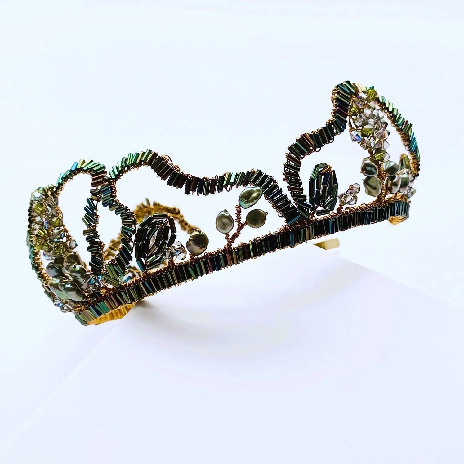 Alternative-colourful-bridal-wedding-headpieces-Forest-nature-inspired-crowns-by-beadybrideuk-KKM (5).jpg