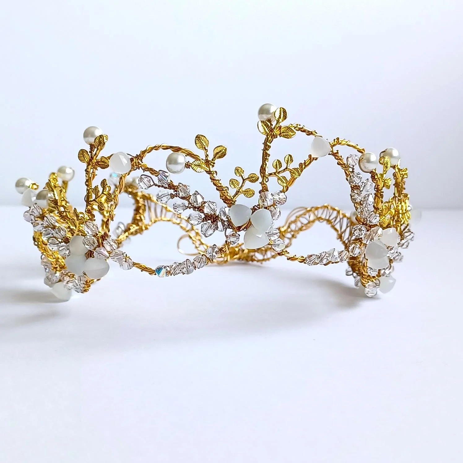 Moonstone+sparklingcrystal+bridal+wedding+crown+handmade+by+BeadyBrideUK-JNE-01.jpg