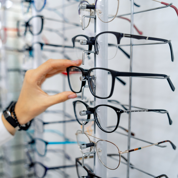 Eyeglasses Selection and Fitting
