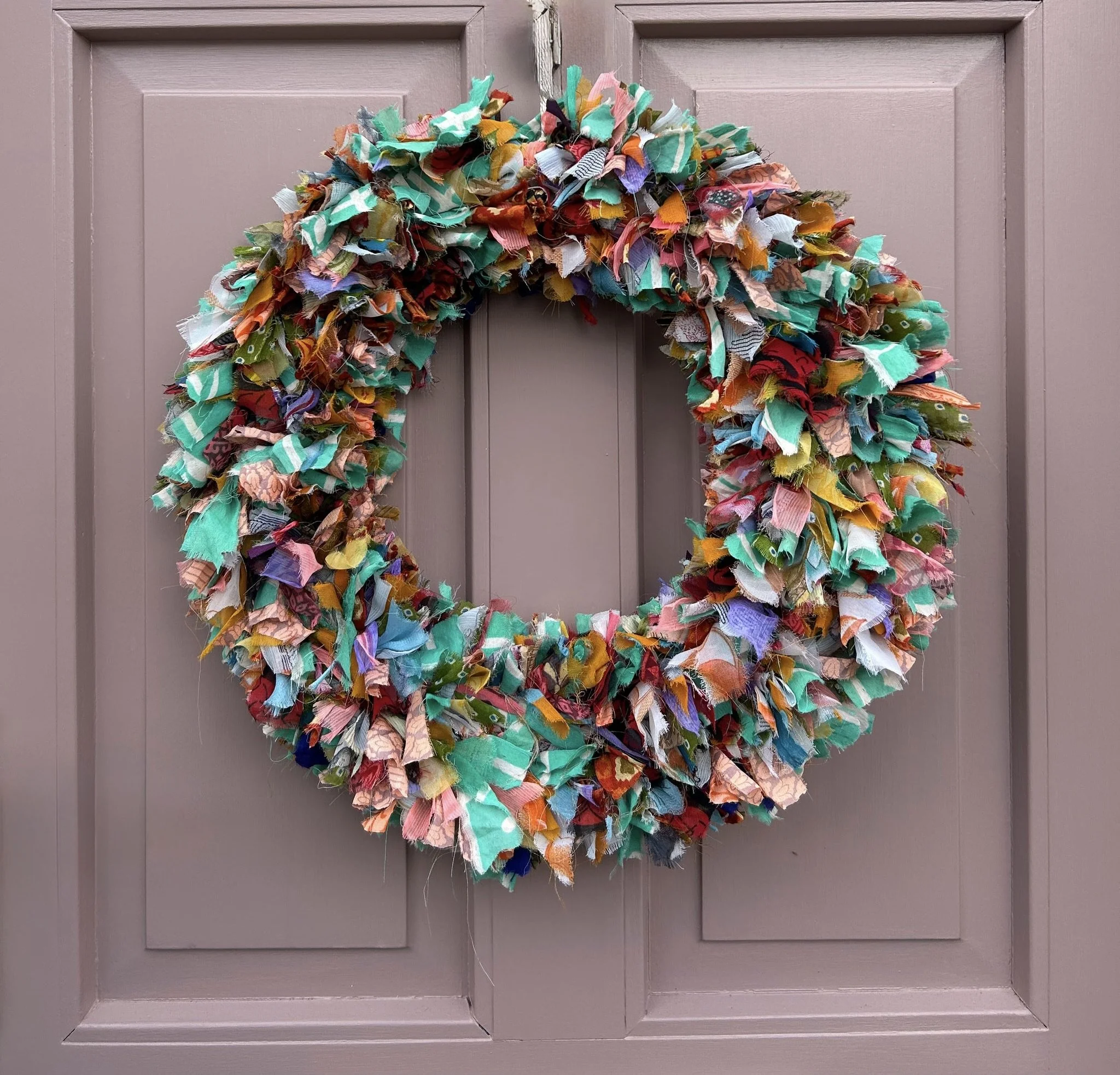 Recyclabled-sari_wreath_on_door.heic.jpeg