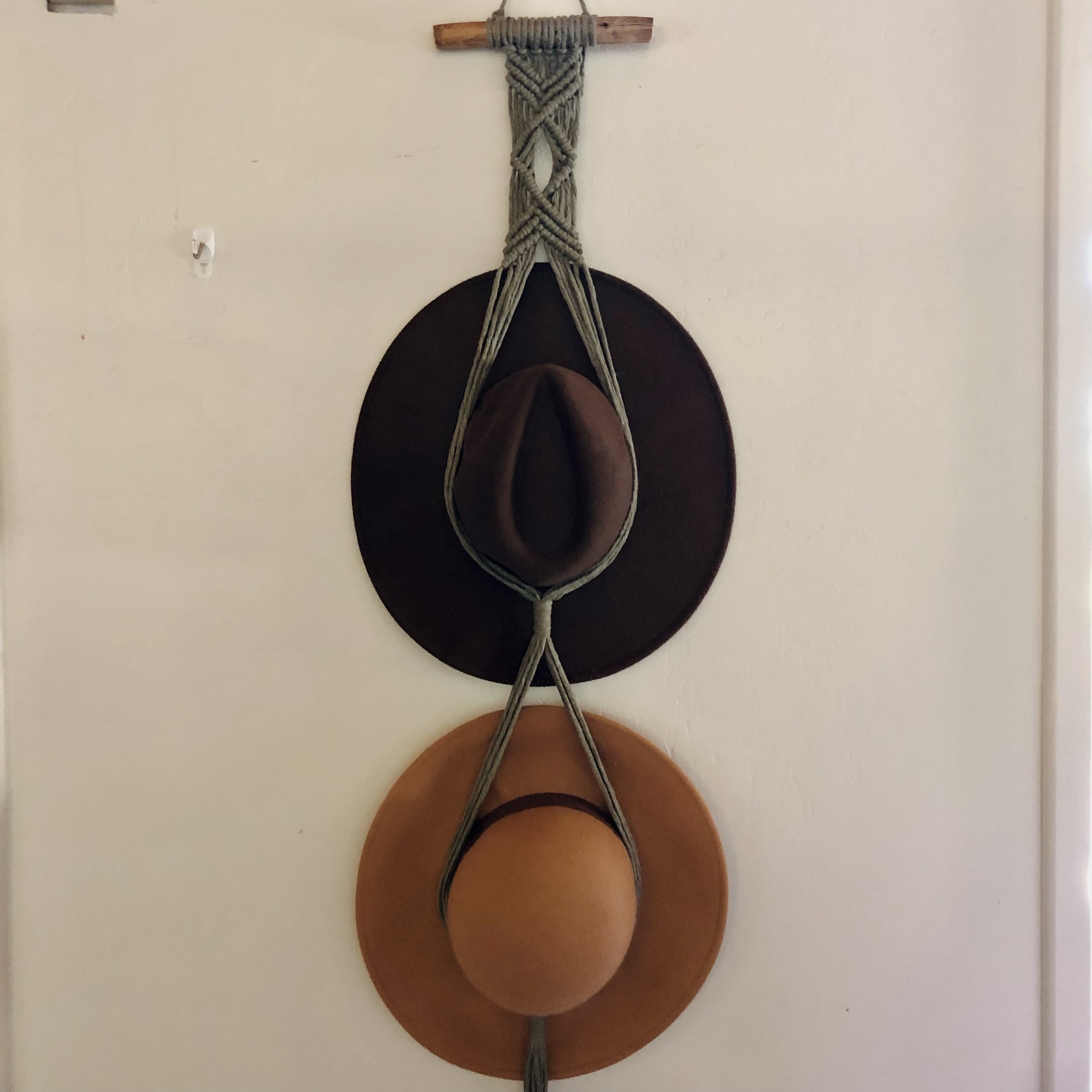 Double Hat Hanger
