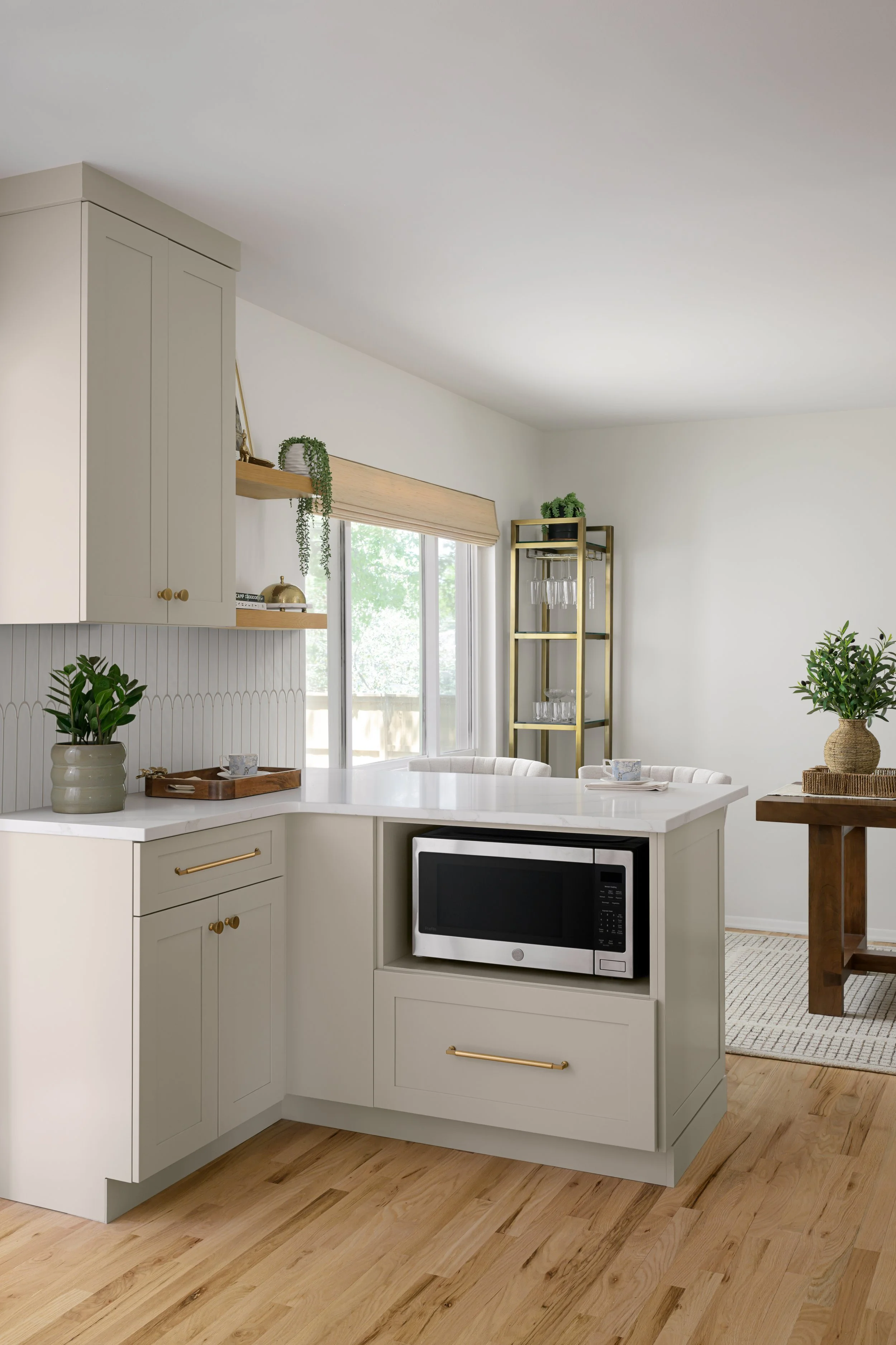 TaborInteriors_13373W24thPl_Kitchen_6.jpg