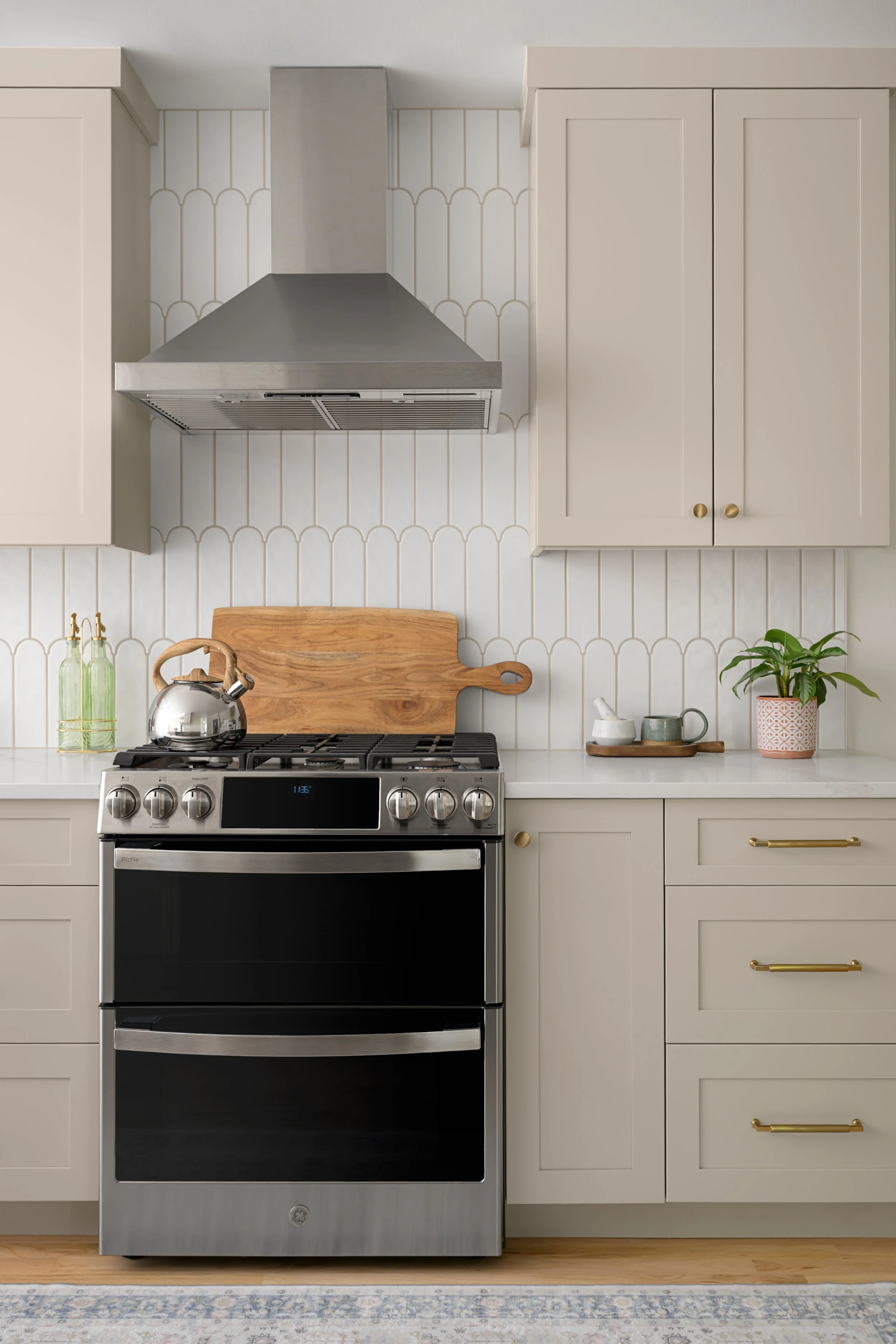 TaborInteriors_13373W24thPl_Kitchen_3.jpg