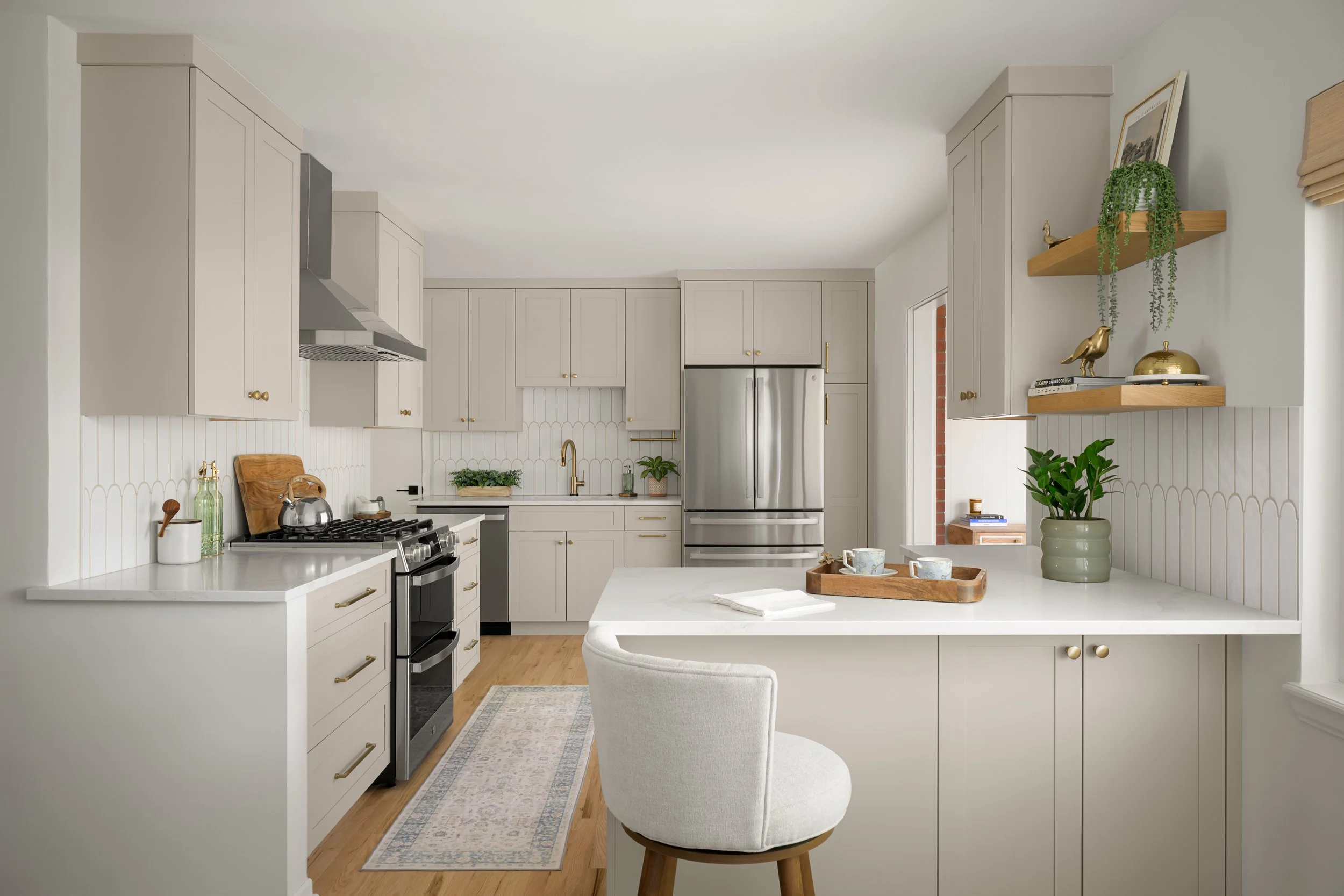 TaborInteriors_13373W24thPl_Kitchen_1_Vs.1.jpg