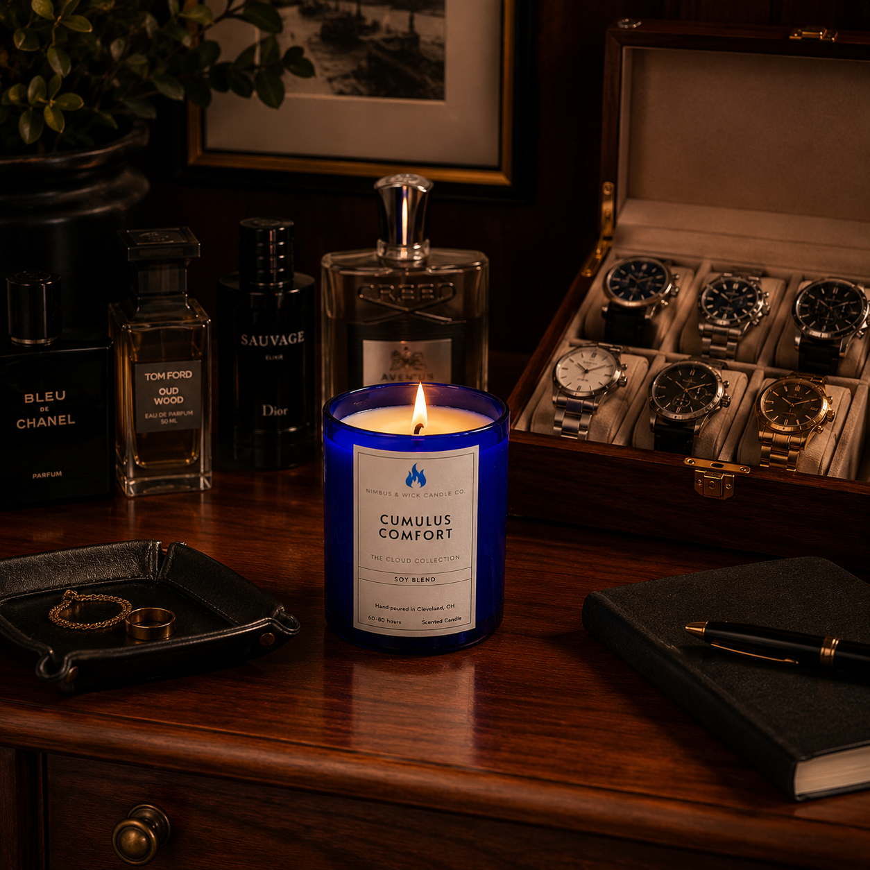 Cumulus Comfort luxury scented soy candle featuring bergamot, cinnamon, cardamom, smoked woods, and musk fragrance notes.