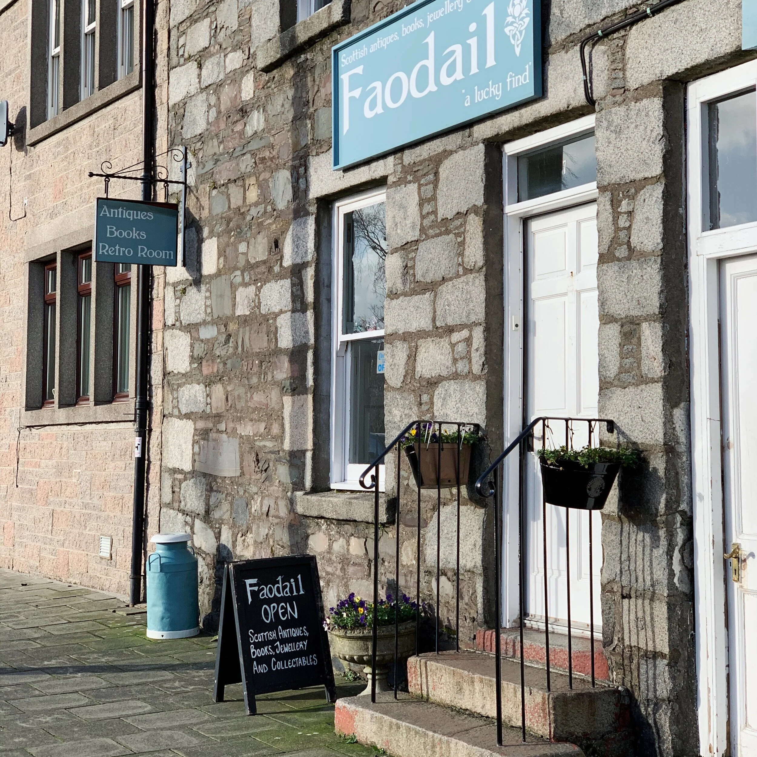 Faodail's lovely shopfront